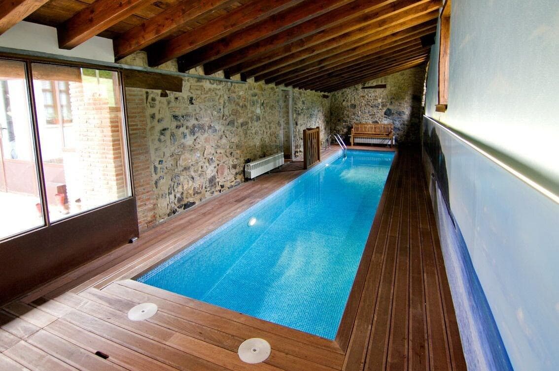 Urkulu Landetxea, Sports and Entertainment