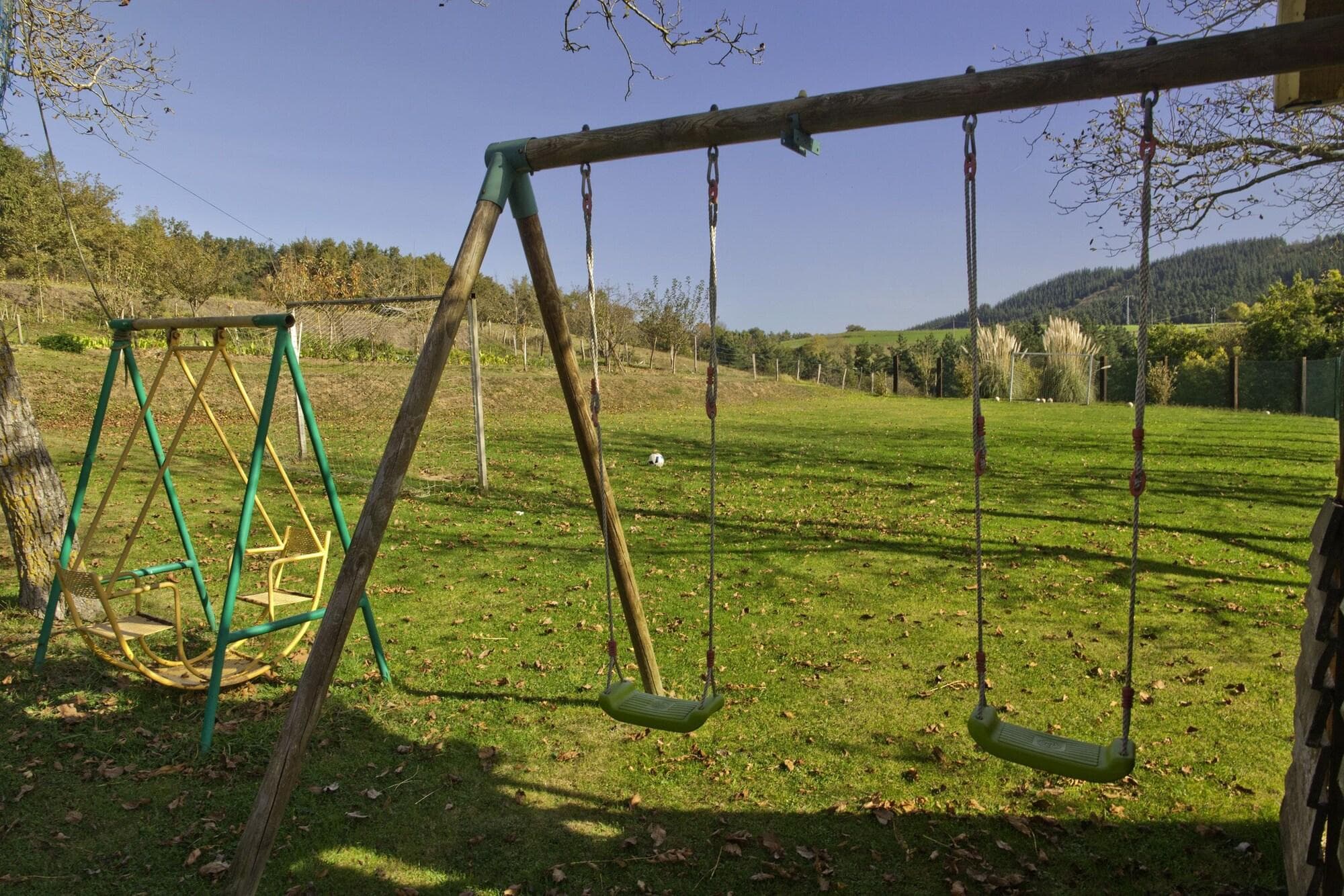 Urkulu Landetxea, Sports and Entertainment