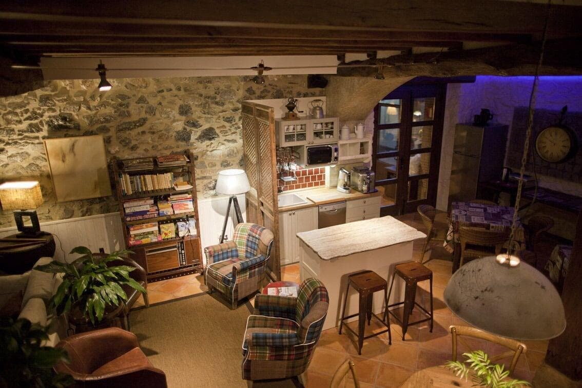 Urkulu Landetxea, Lobby