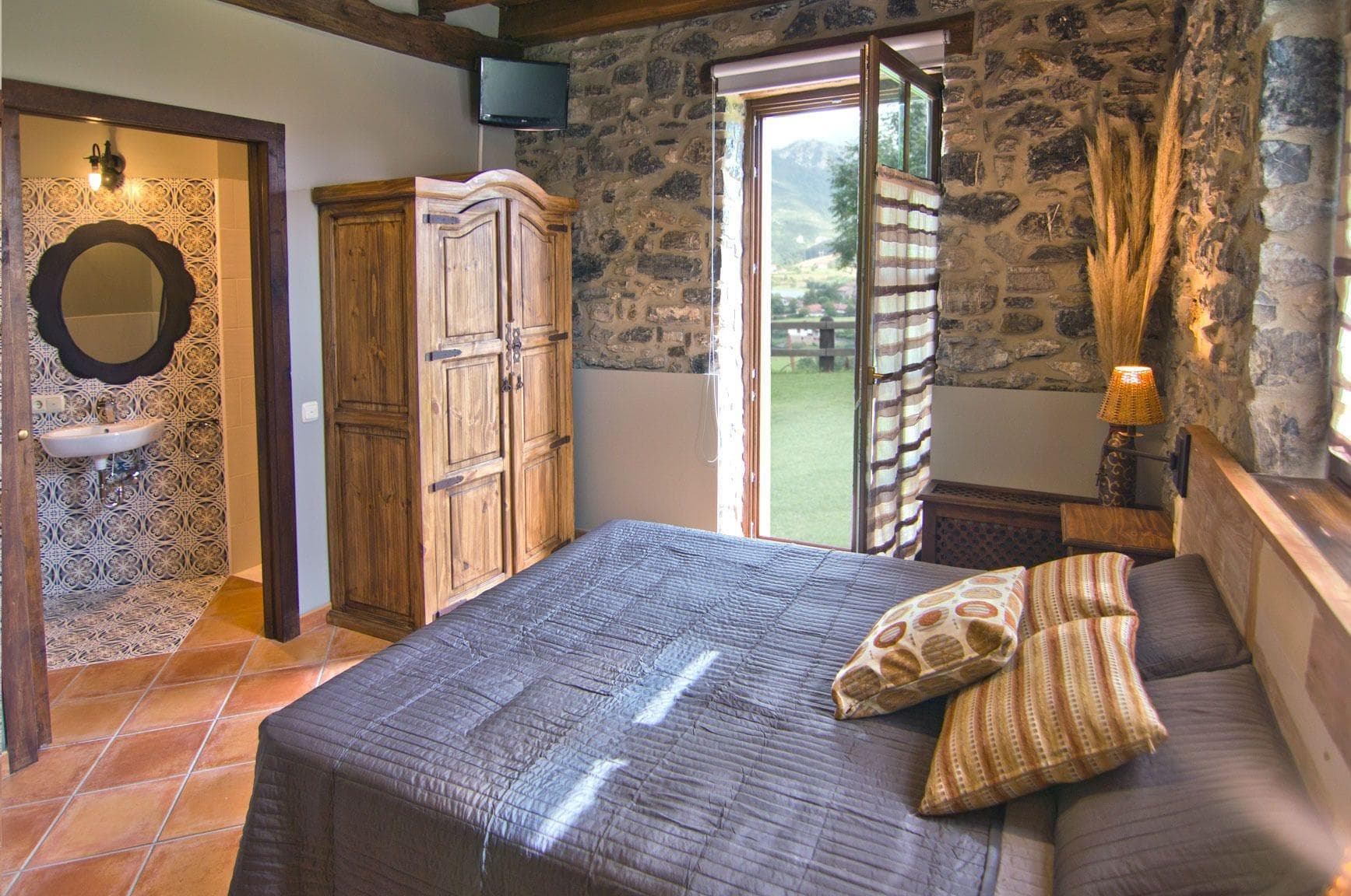 Urkulu Landetxea, Room