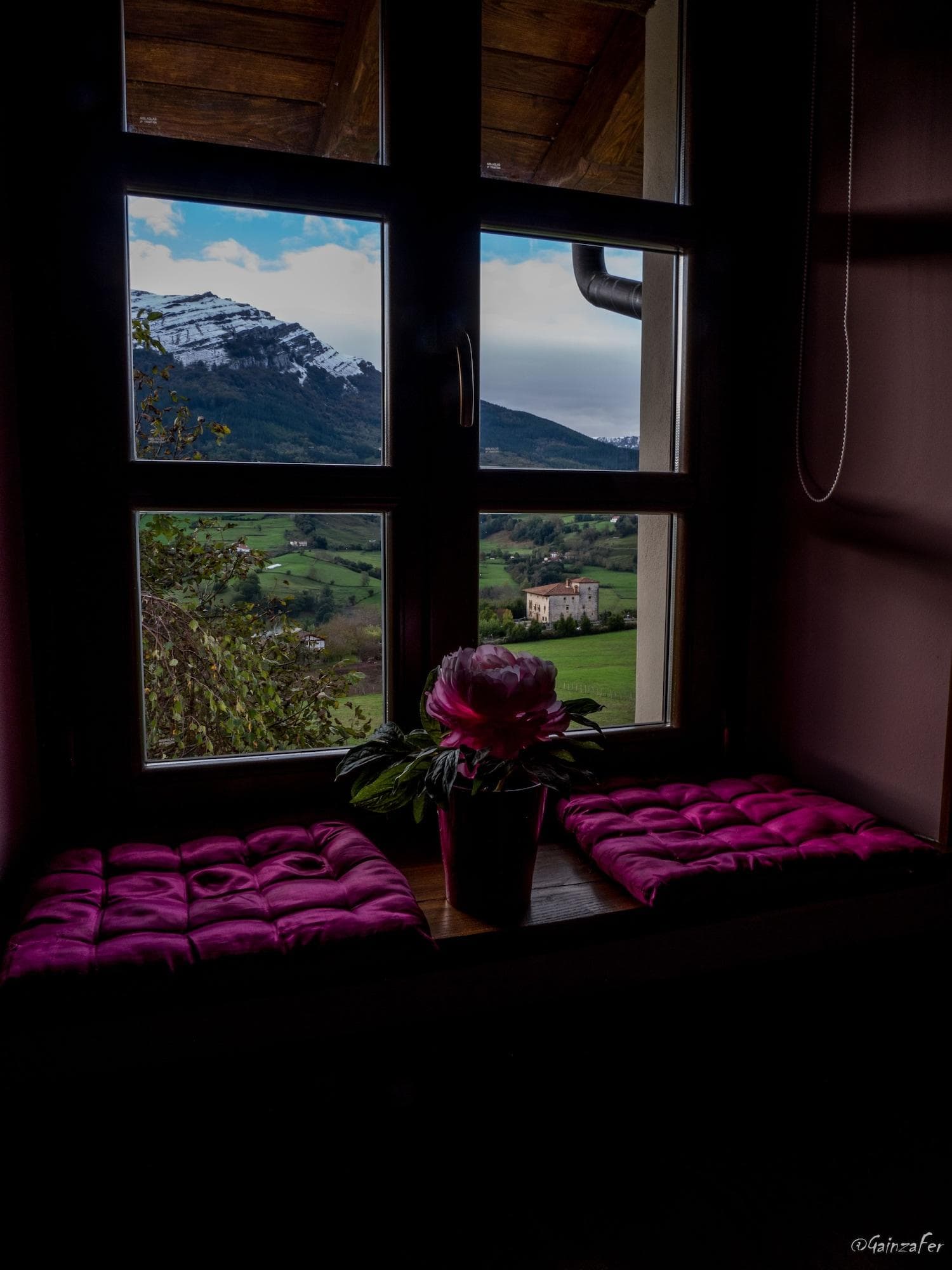 Urkulu Landetxea, Room