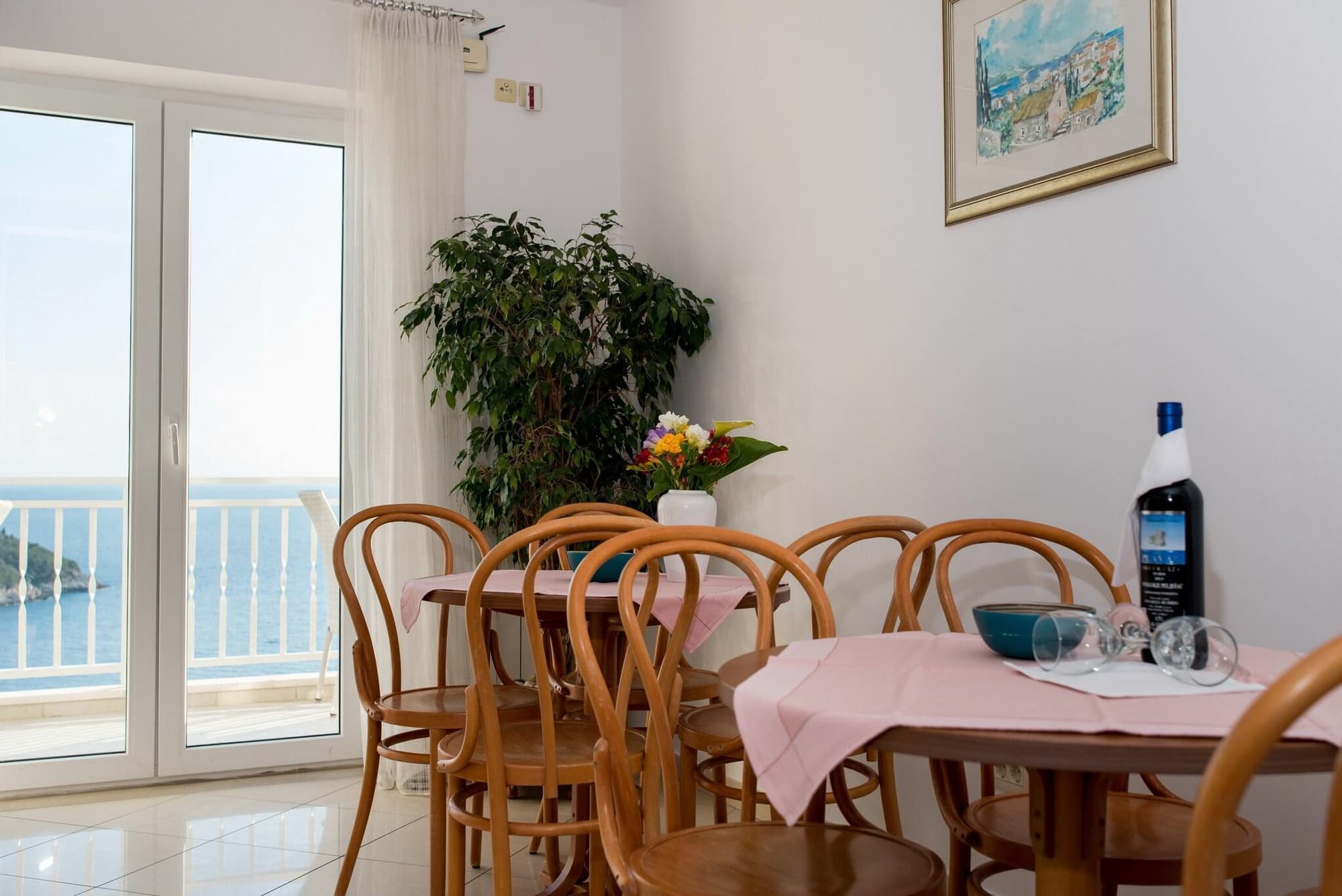 Rooms Raic, Restaurant