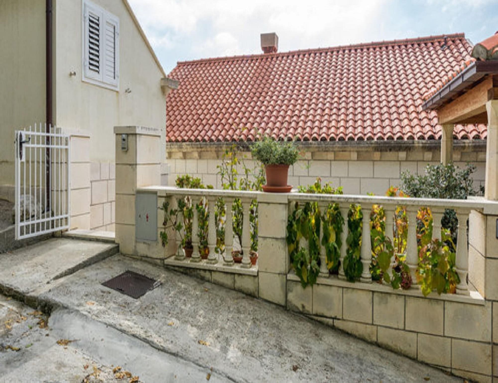 Rooms Raic, General view