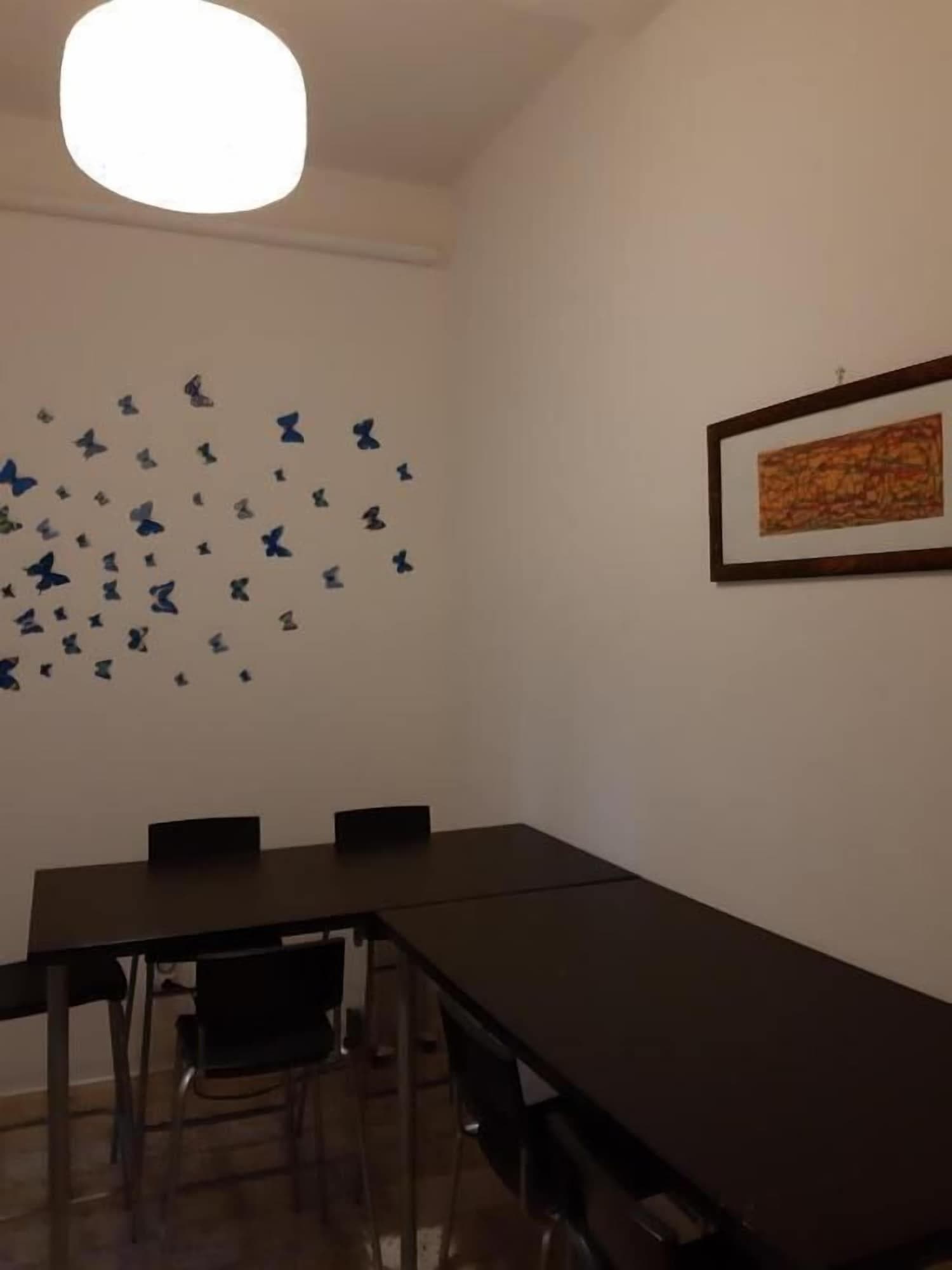 Villa Dietro La Luna, Conferences