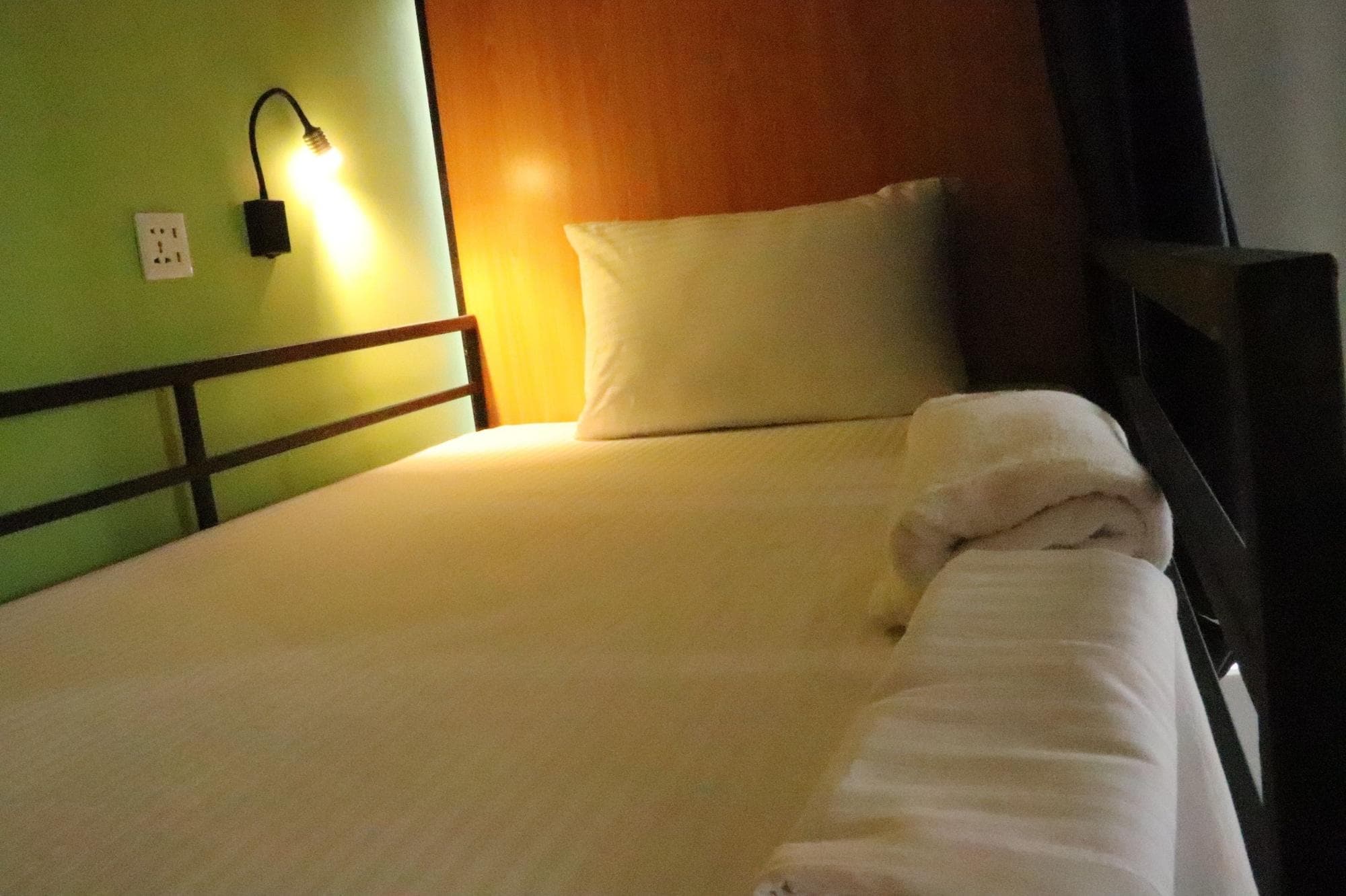 Miracle City Inn Hostel, Room