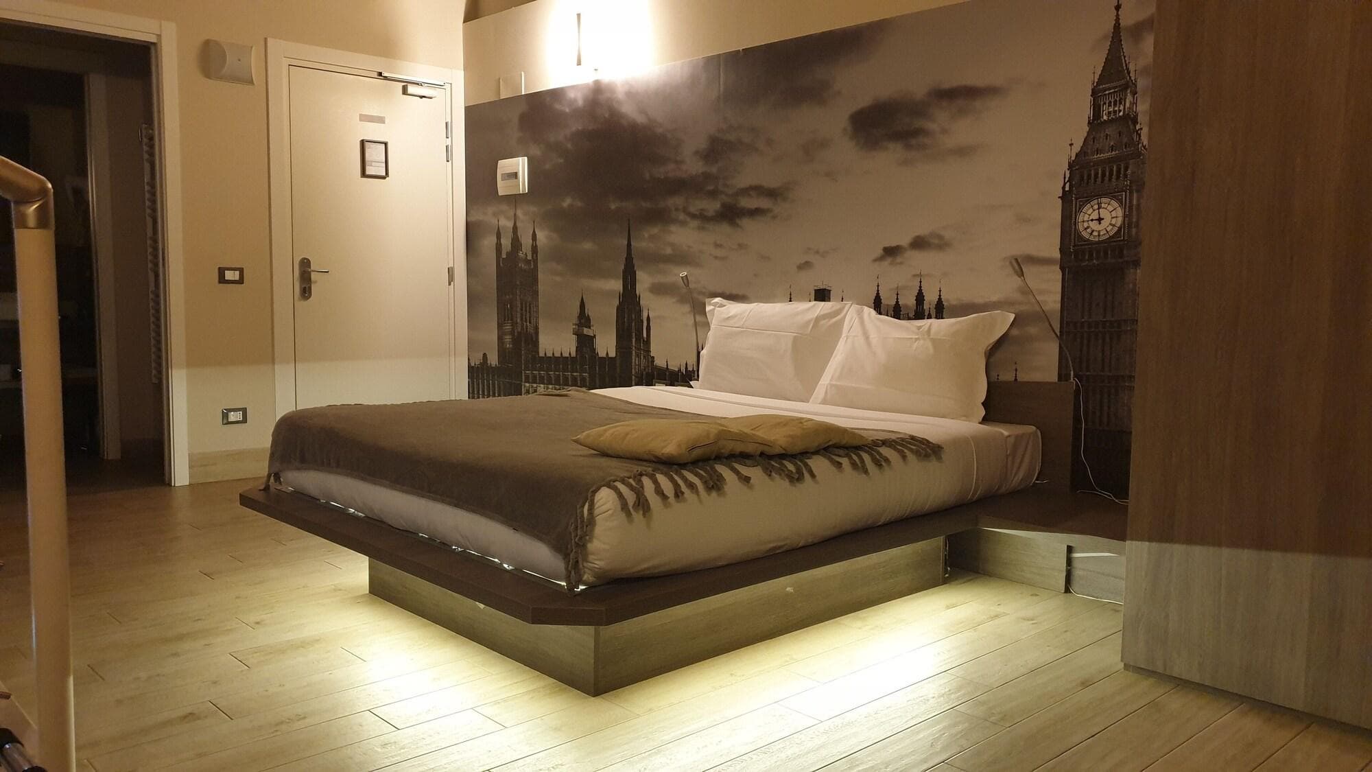 Seven Rooms Milano, Room