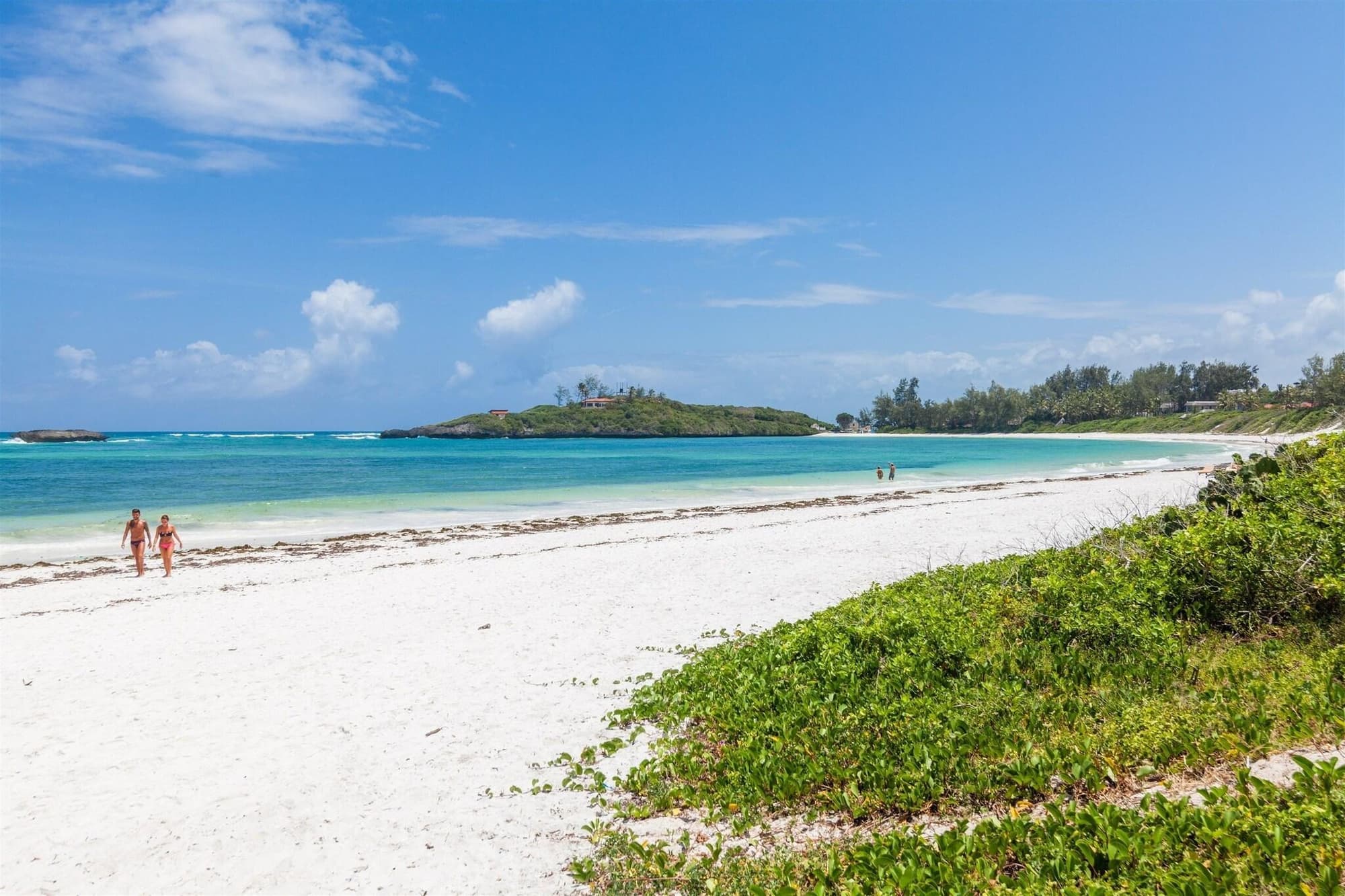 Lily Palm Resort, Beach