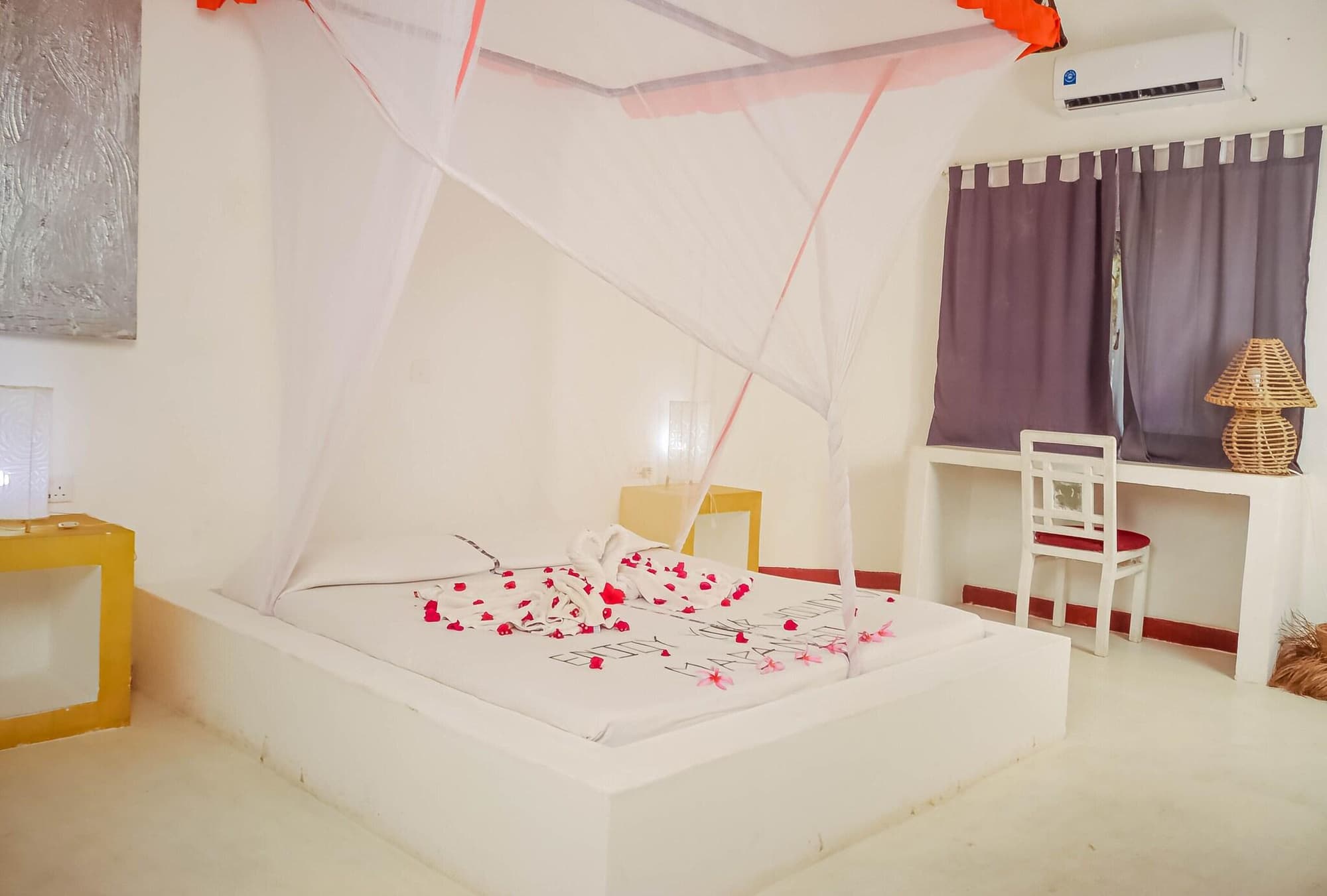 Lily Palm Resort, Room