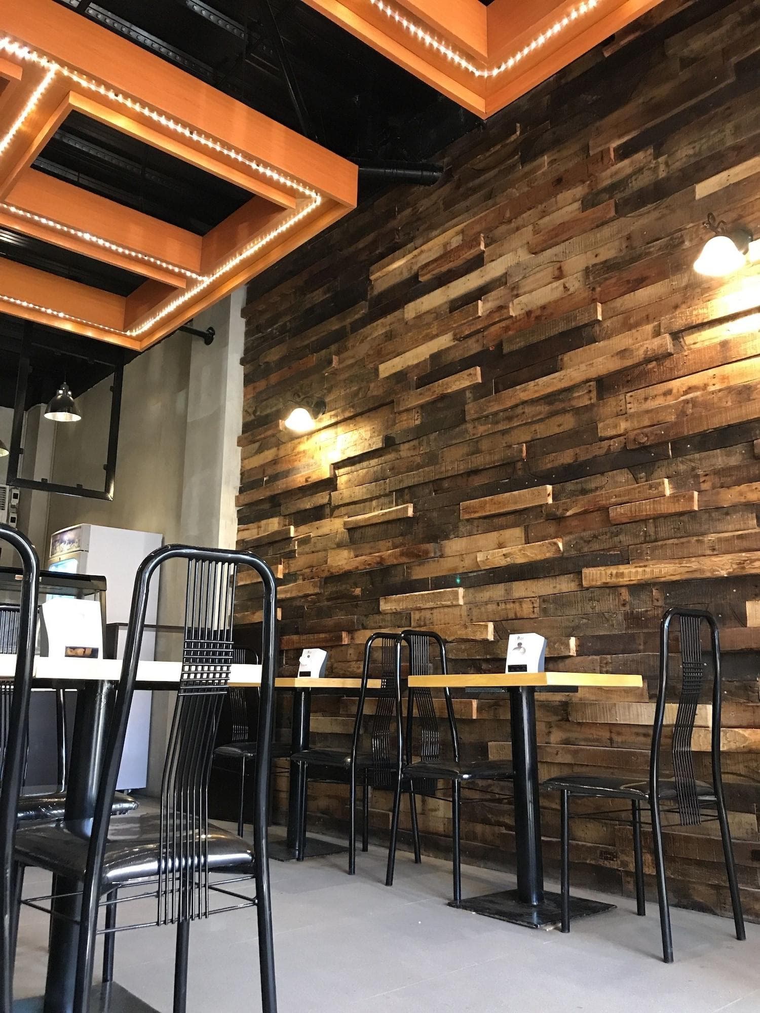 Krishatel Leisure Inn, Restaurant