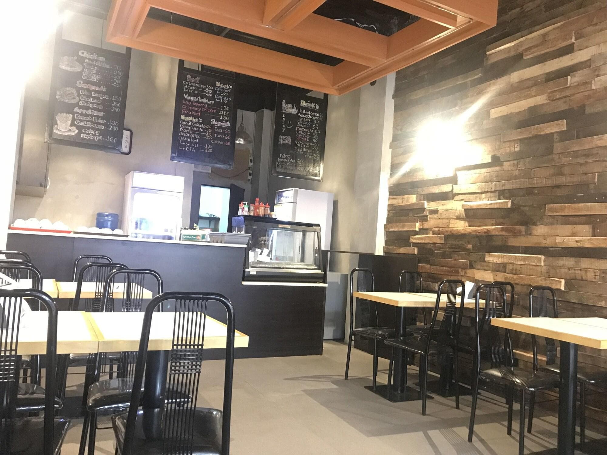 Krishatel Leisure Inn, Restaurant