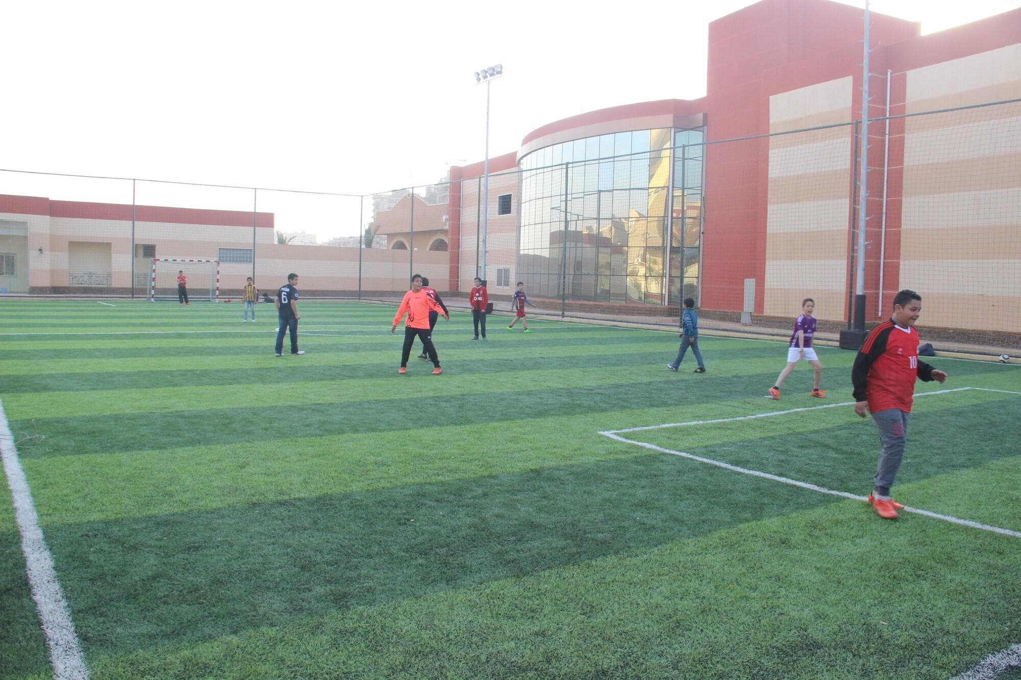 Rehana Plaza Hotel, Sports and Entertainment