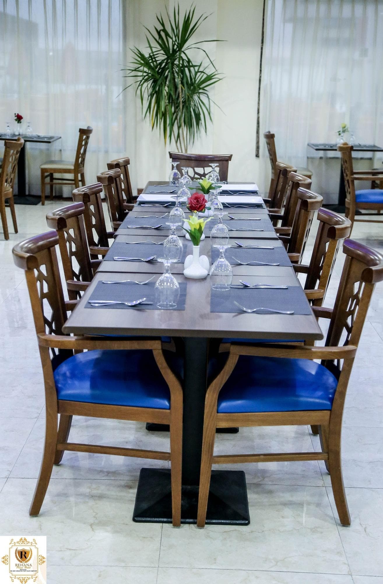 Rehana Plaza Hotel, Restaurant