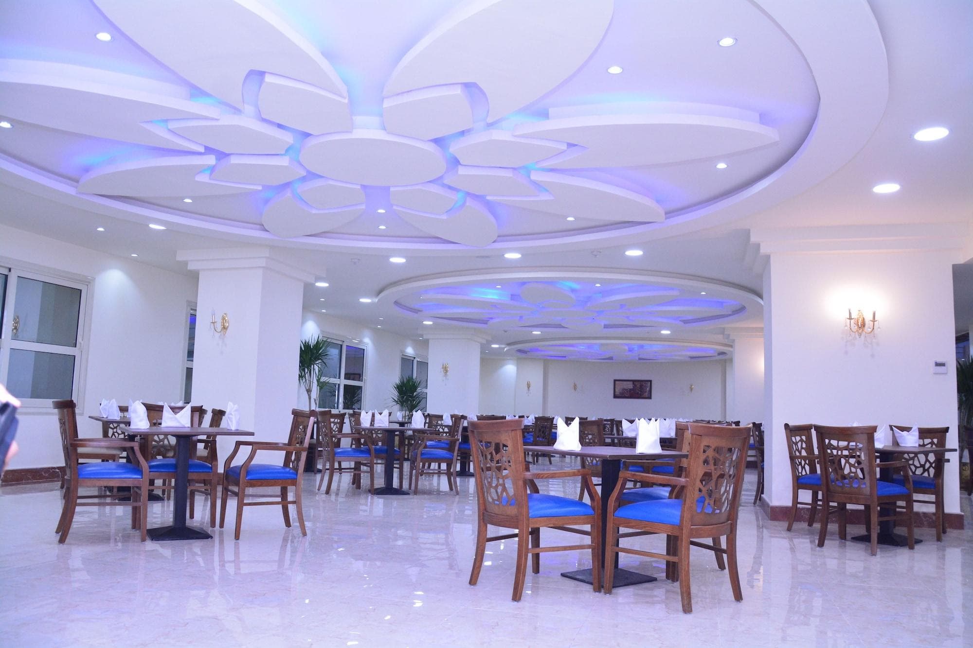 Rehana Plaza Hotel, Restaurant