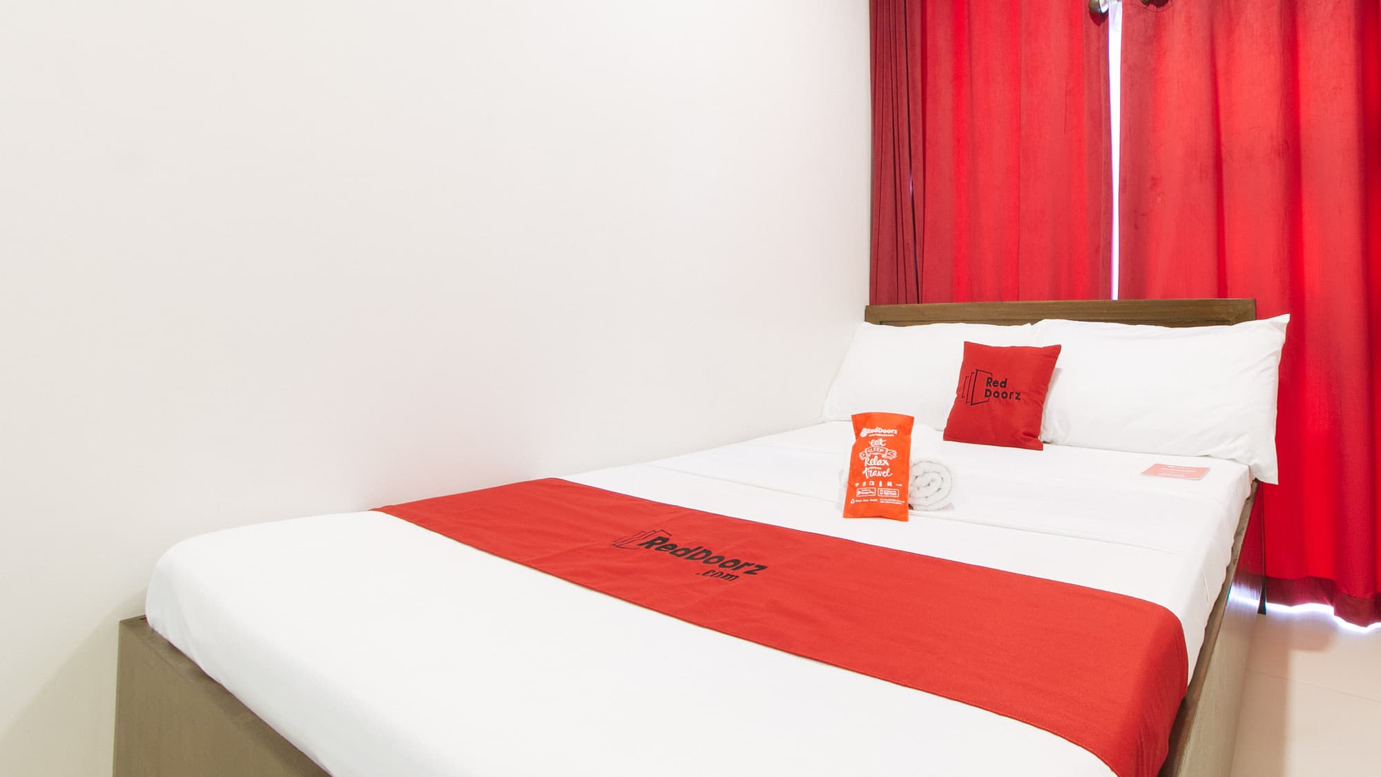 RedDoorz near Fernwoods Garden Quezon City, Room