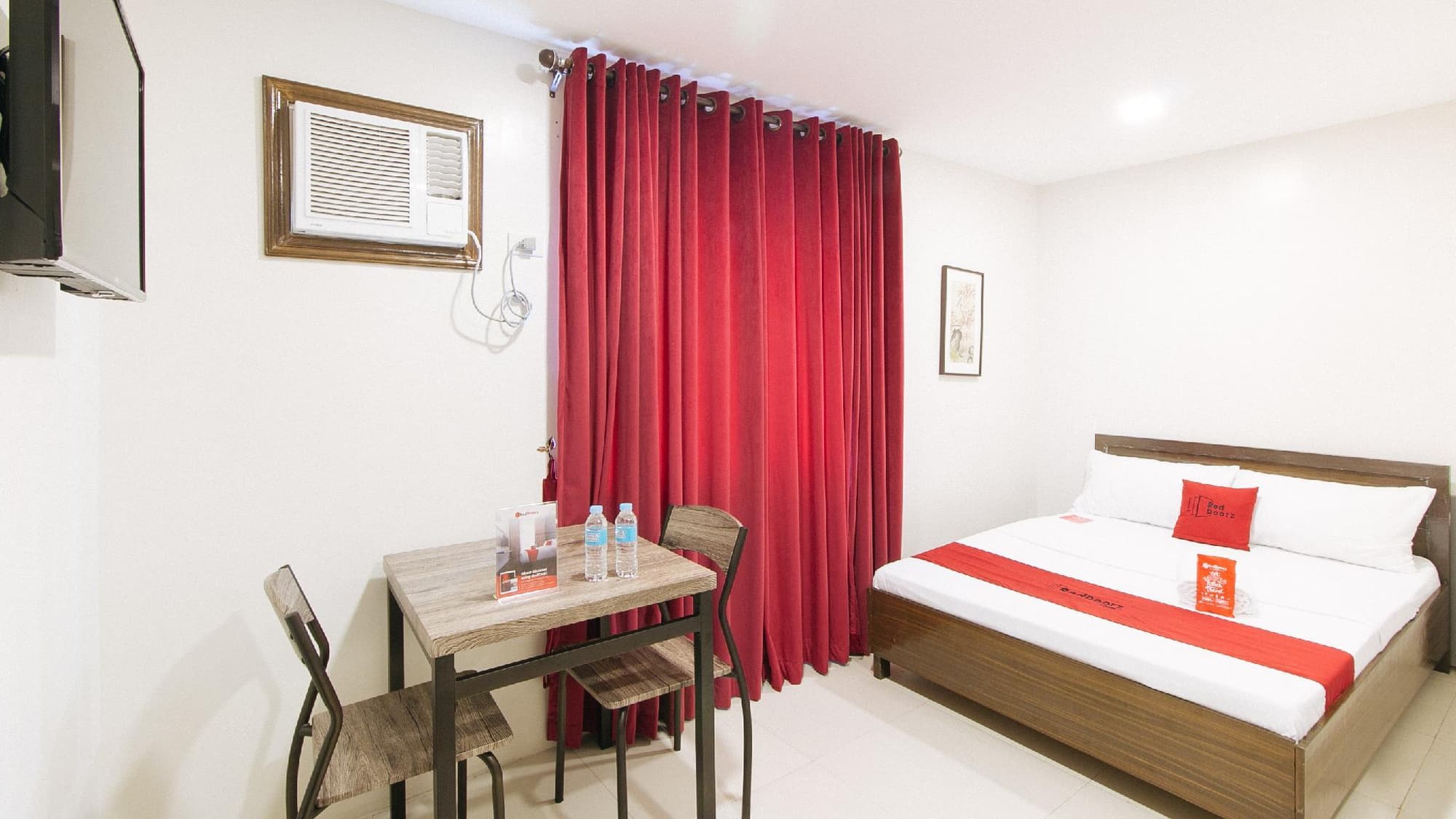 RedDoorz near Fernwoods Garden Quezon City, Room