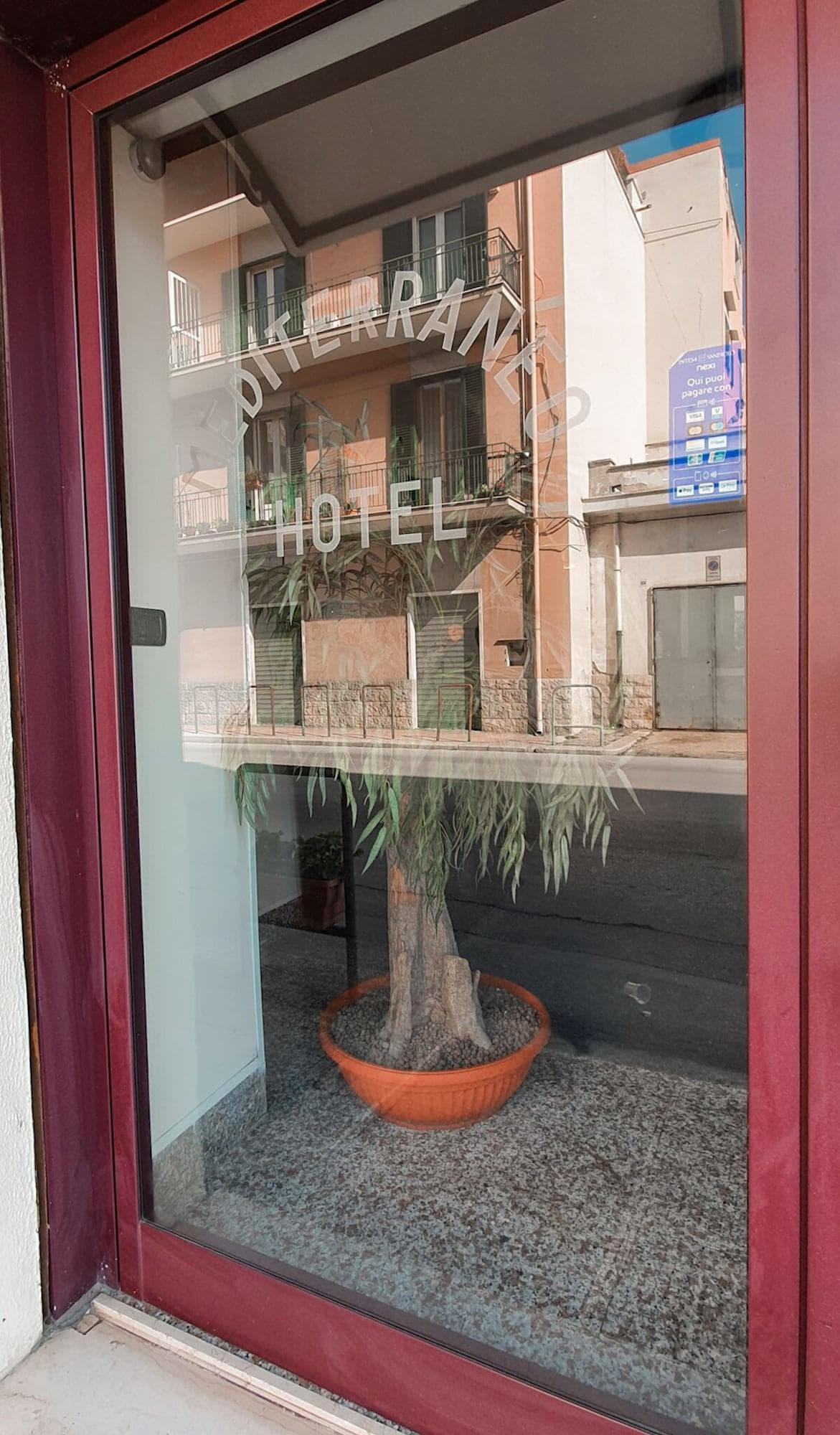 Hotel Mediterraneo, General view