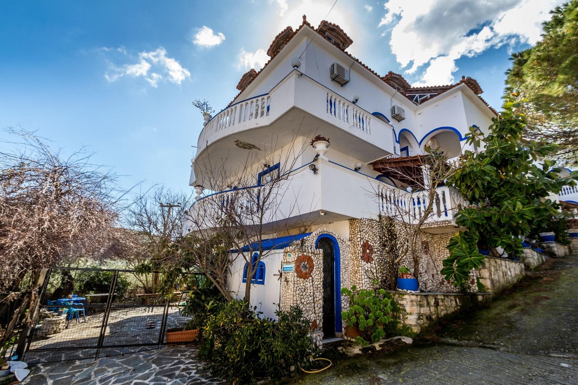 Velendzas Holidays, General view