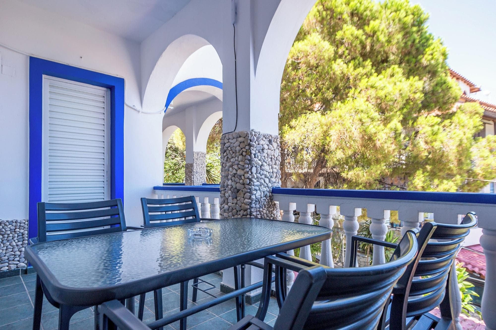 Velendzas Holidays, General view