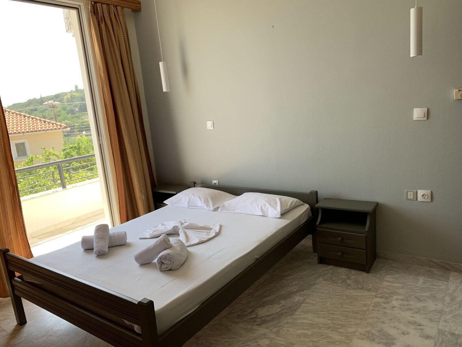 Velendzas Holidays, Room