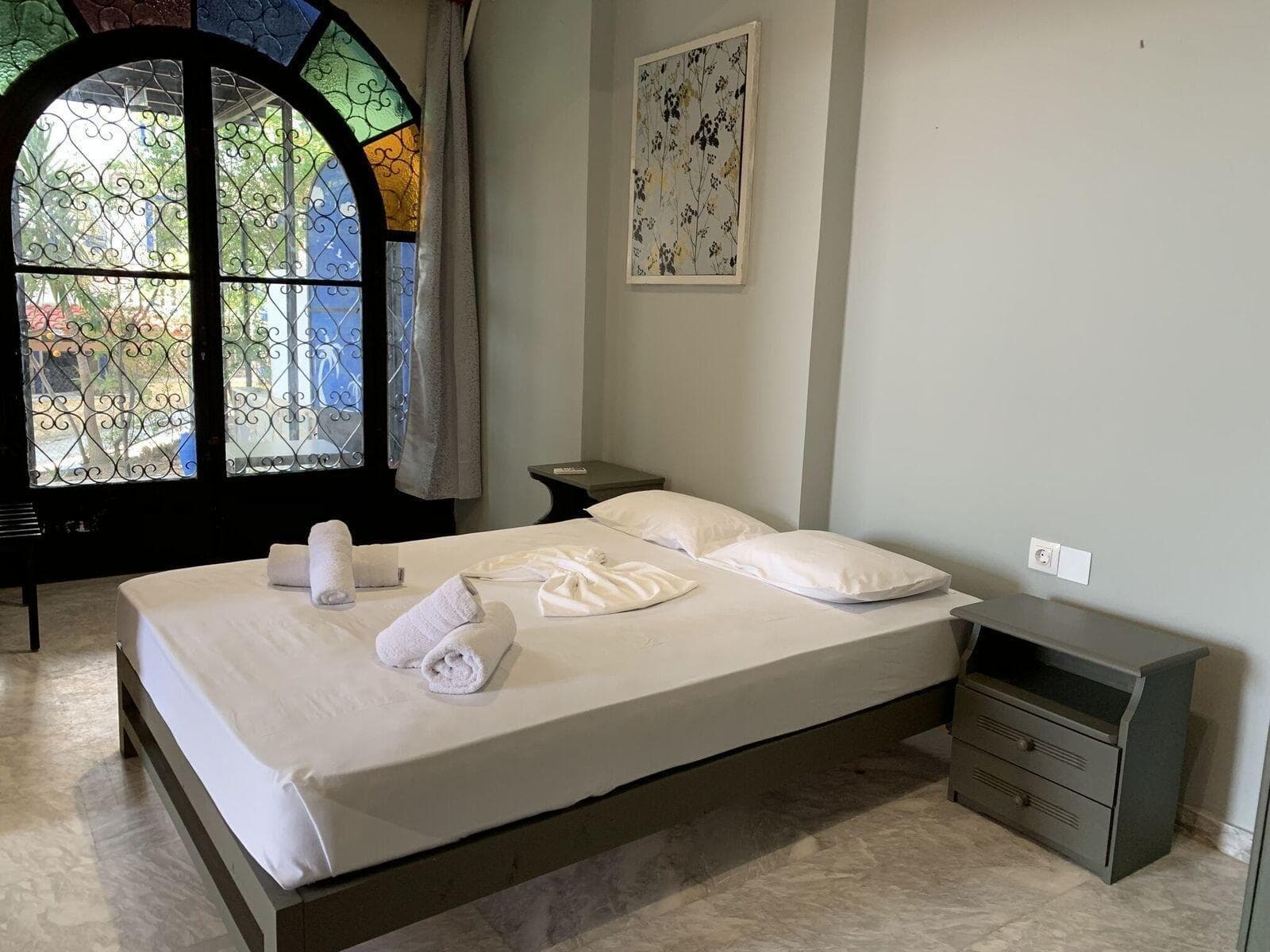 Velendzas Holidays, Room