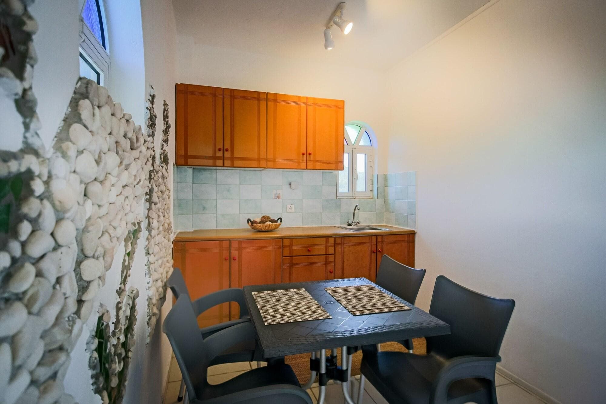 Velendzas Holidays, Room