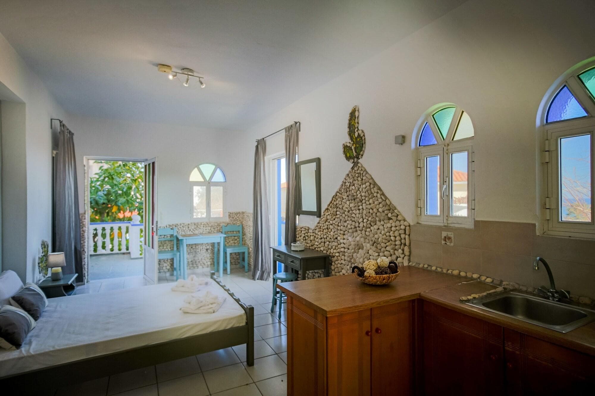 Velendzas Holidays, Room