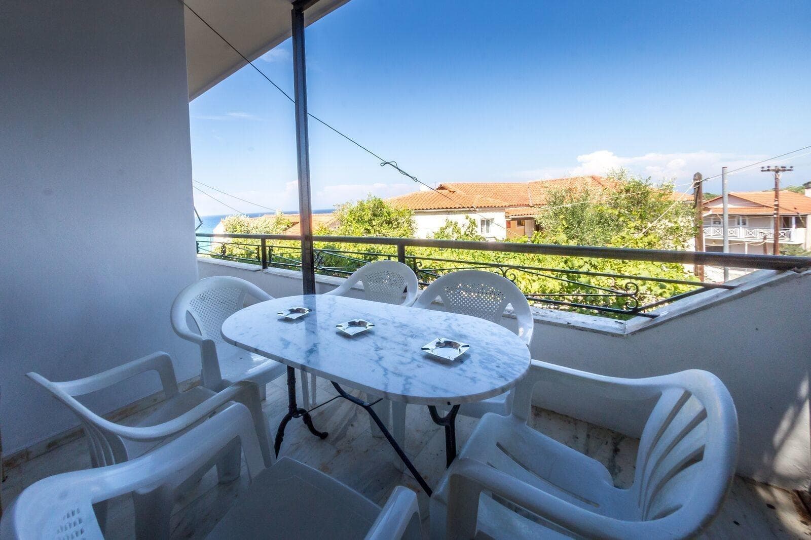 Velendzas Holidays, Room