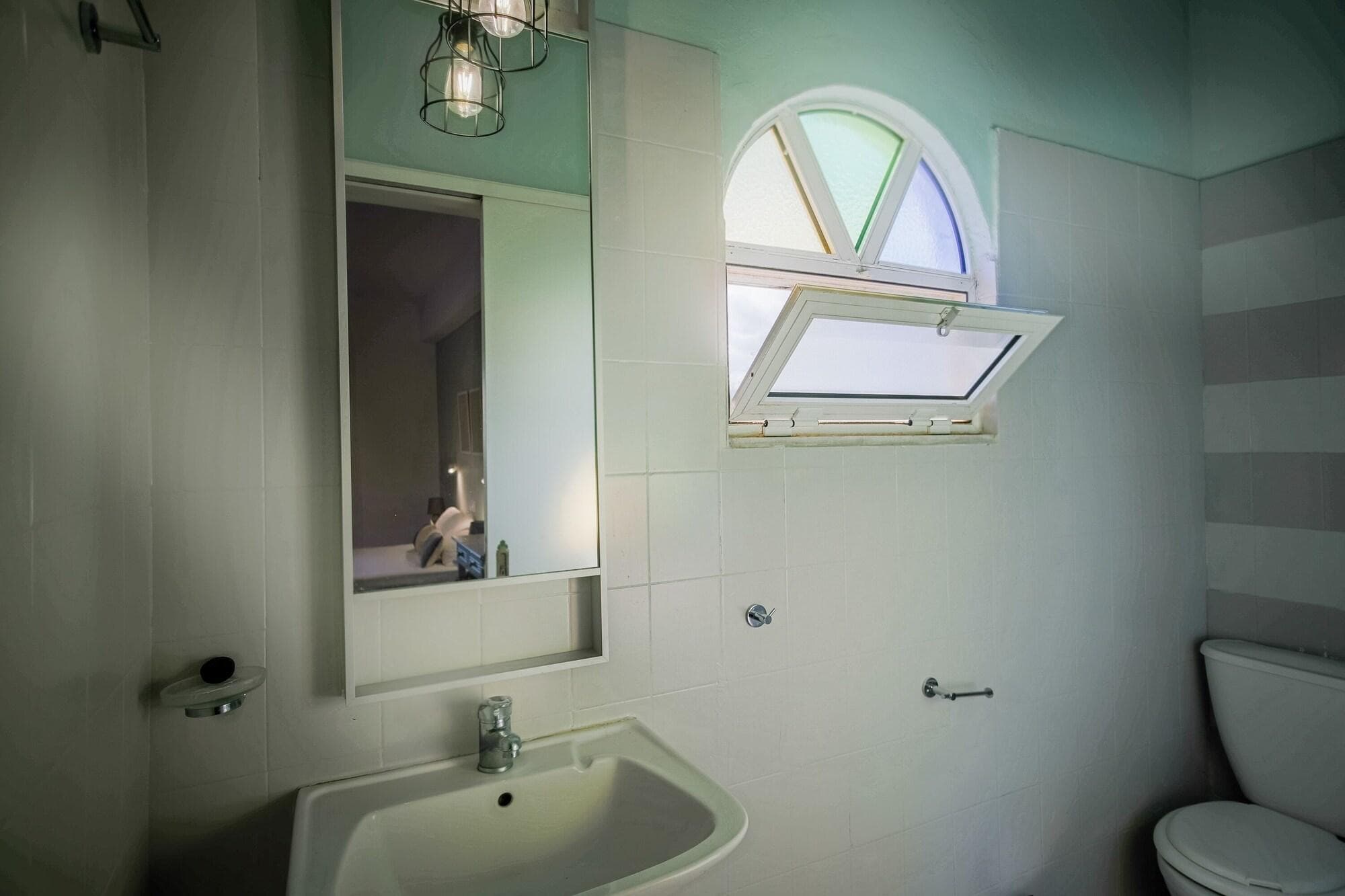 Velendzas Holidays, Room