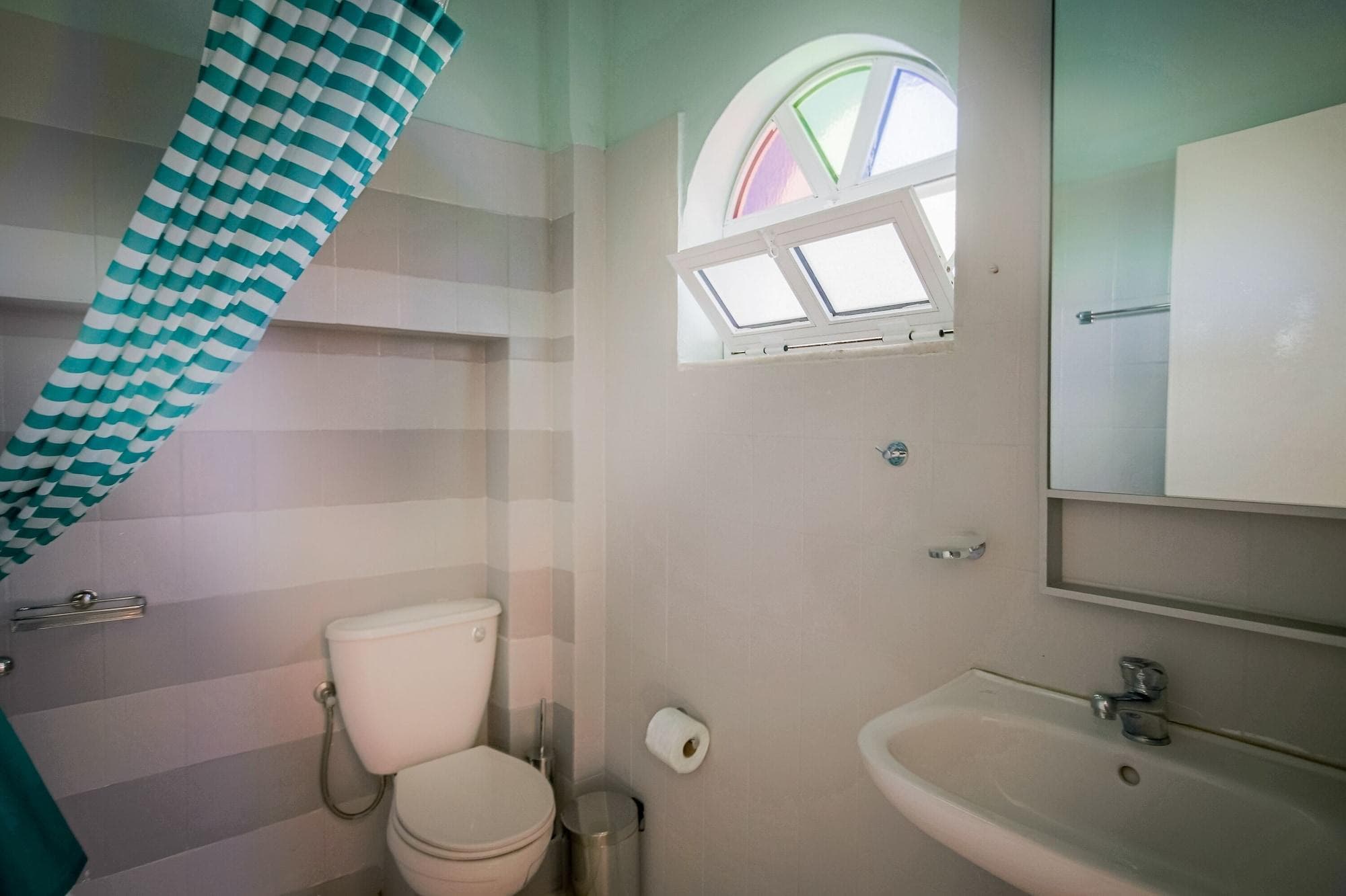 Velendzas Holidays, Room