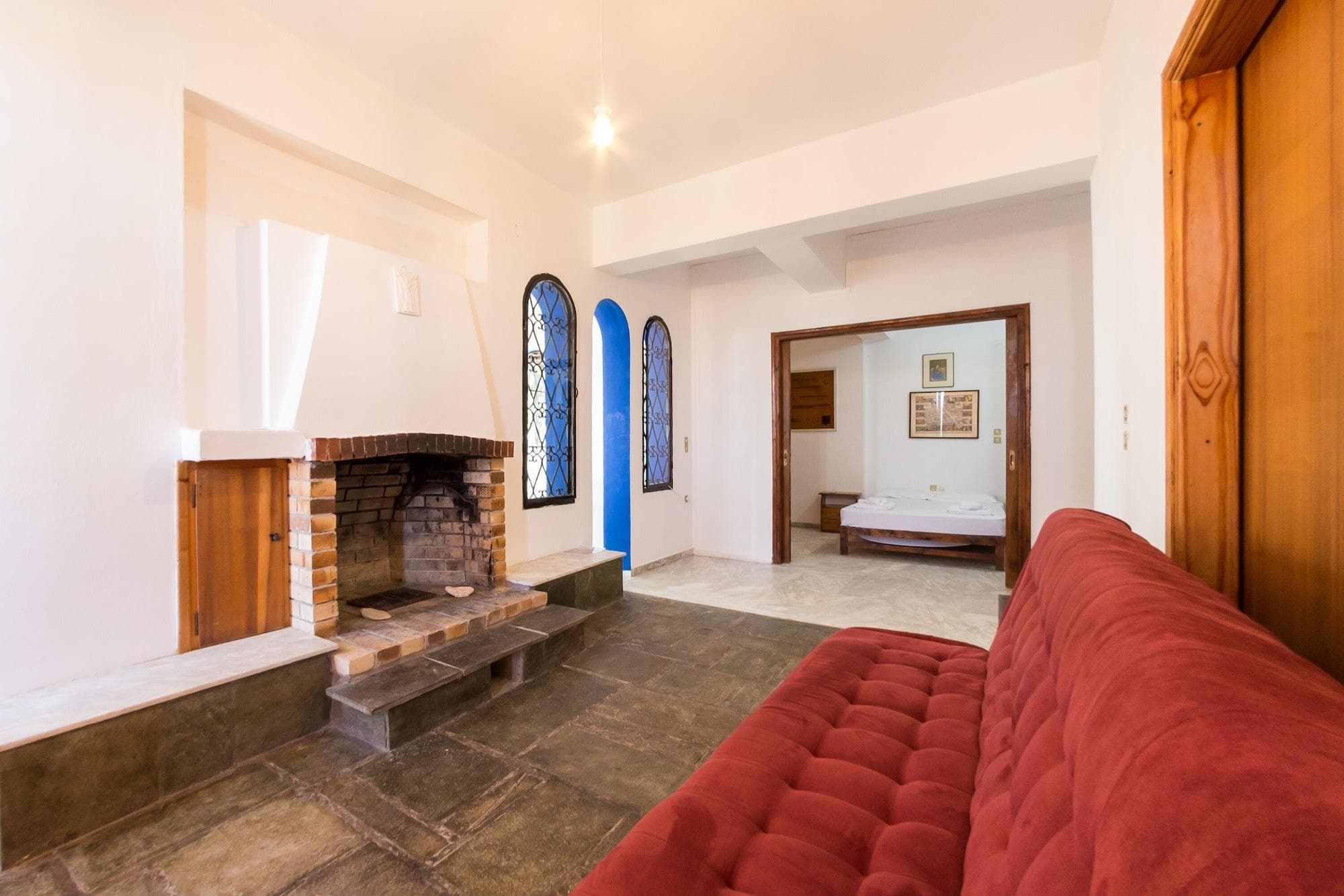 Velendzas Holidays, Room