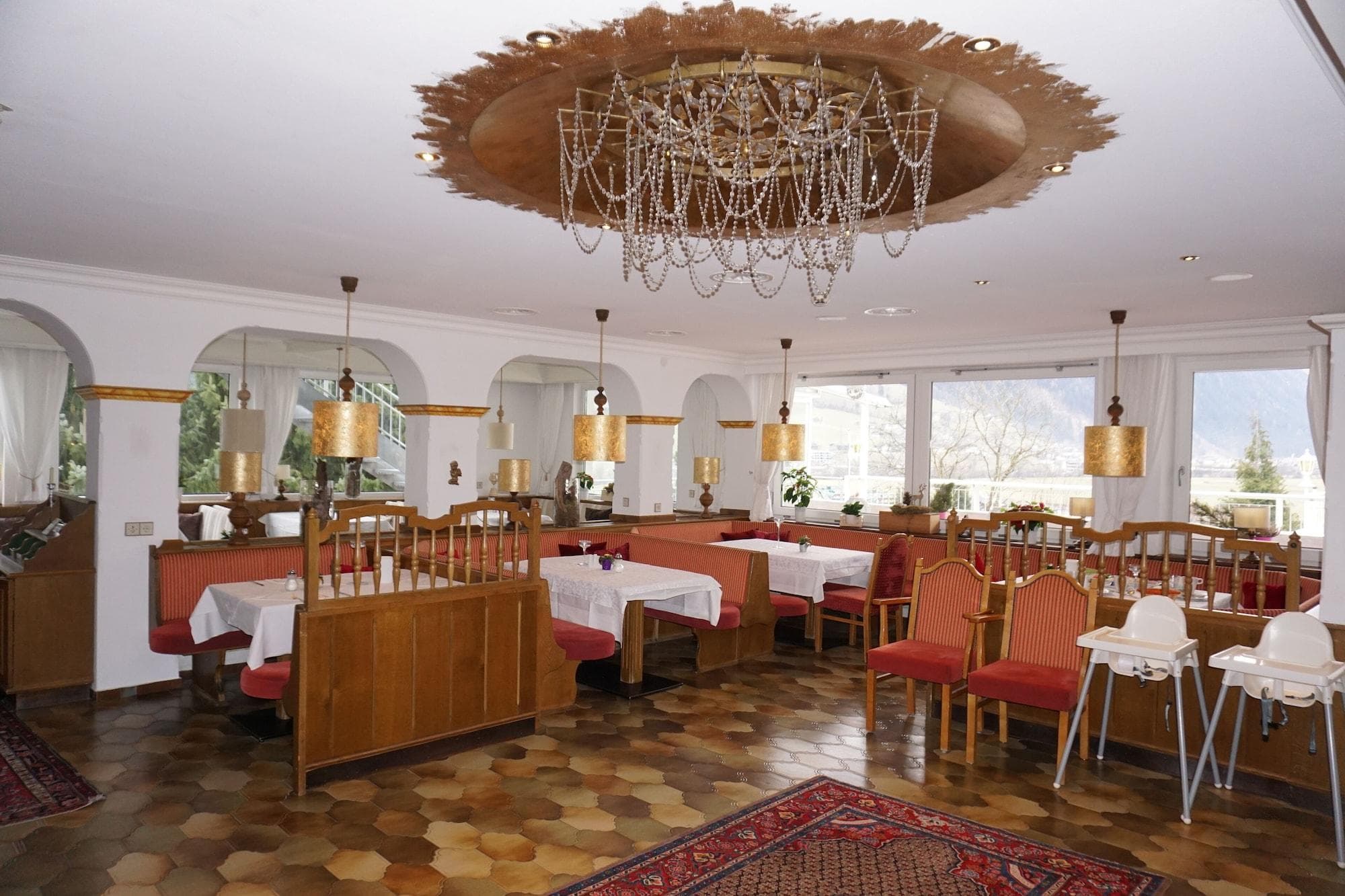 Alpenhotel Stefanie, Restaurant