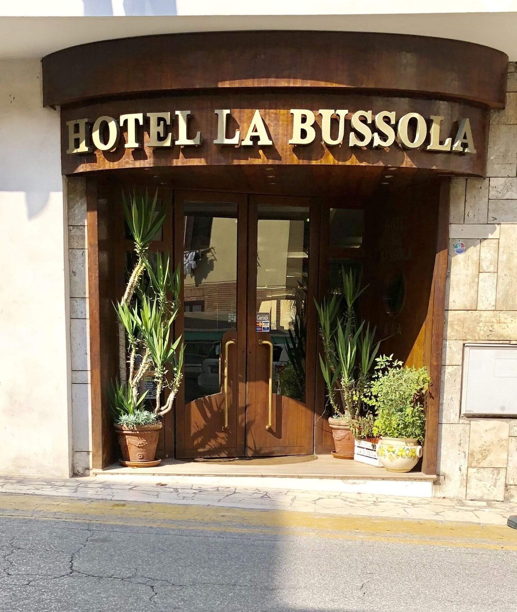Hotel La Bussola, General view