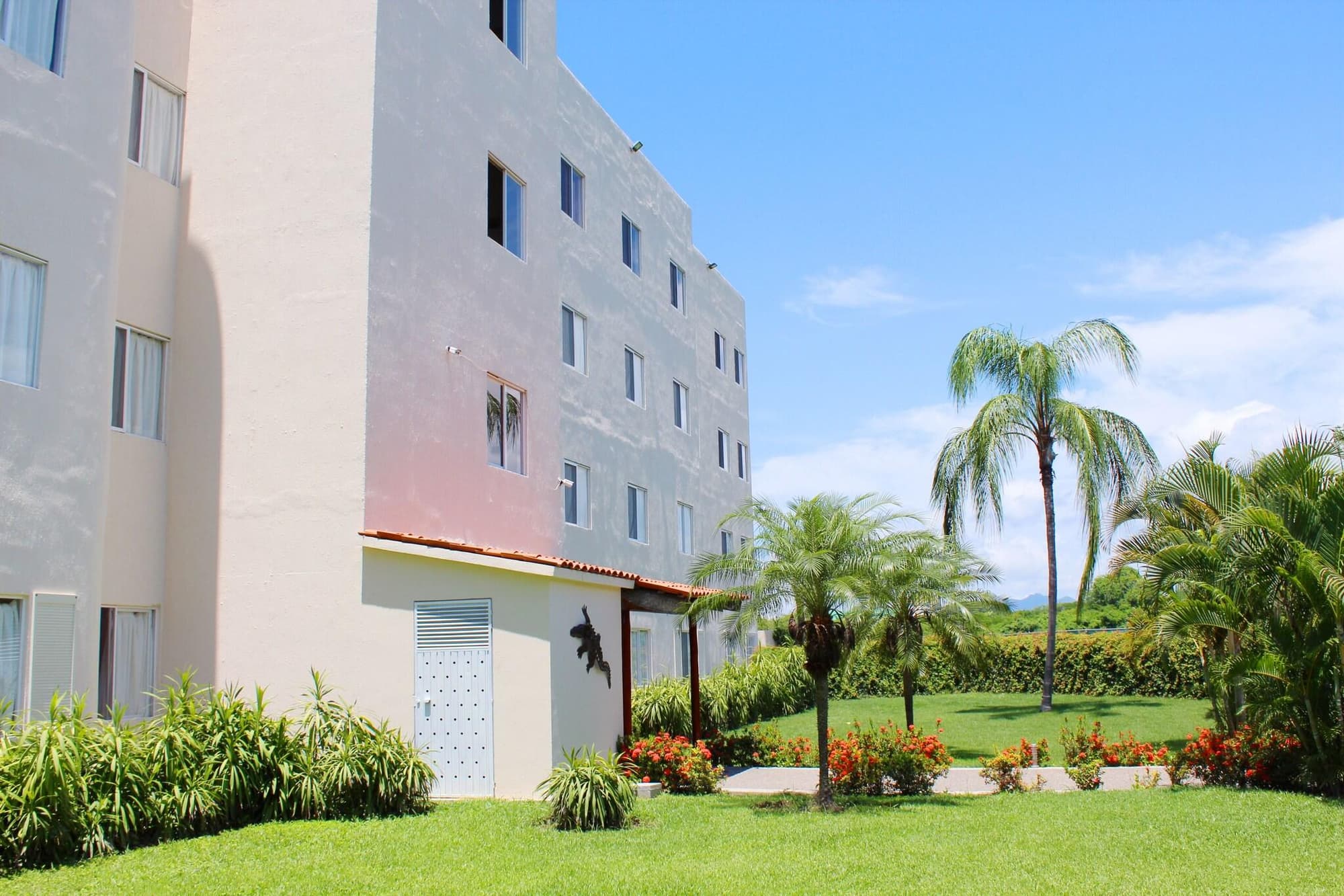 Hotel Las Palomas Nuevo Vallarta, General view