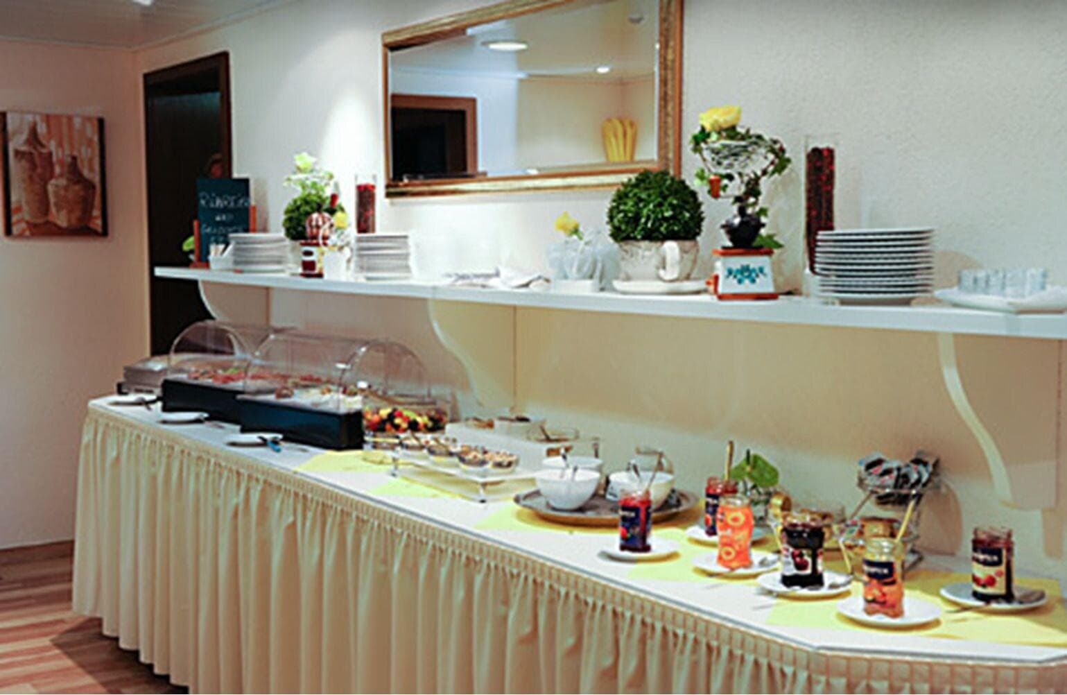 Hotel Schick, Restaurant