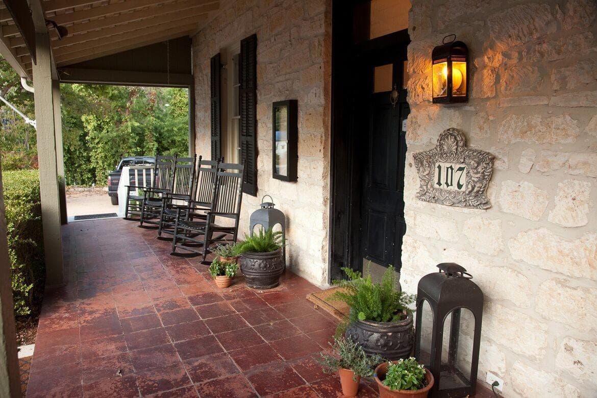 Inn Above Town Creek, General view