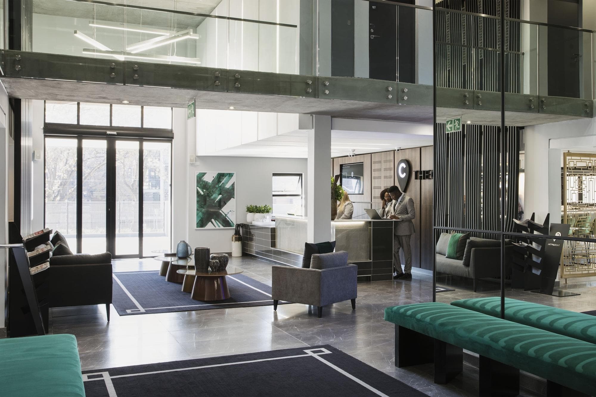 The Capital Melrose, Lobby