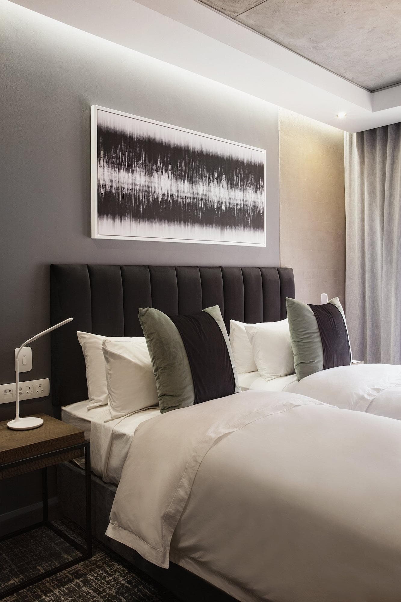 The Capital Melrose, Room