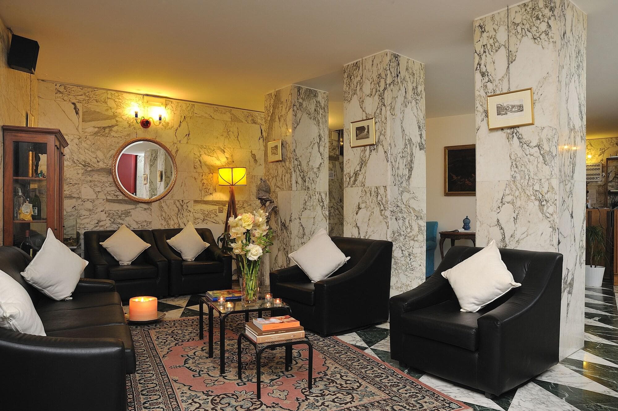 Hotel Raffaello, Bar