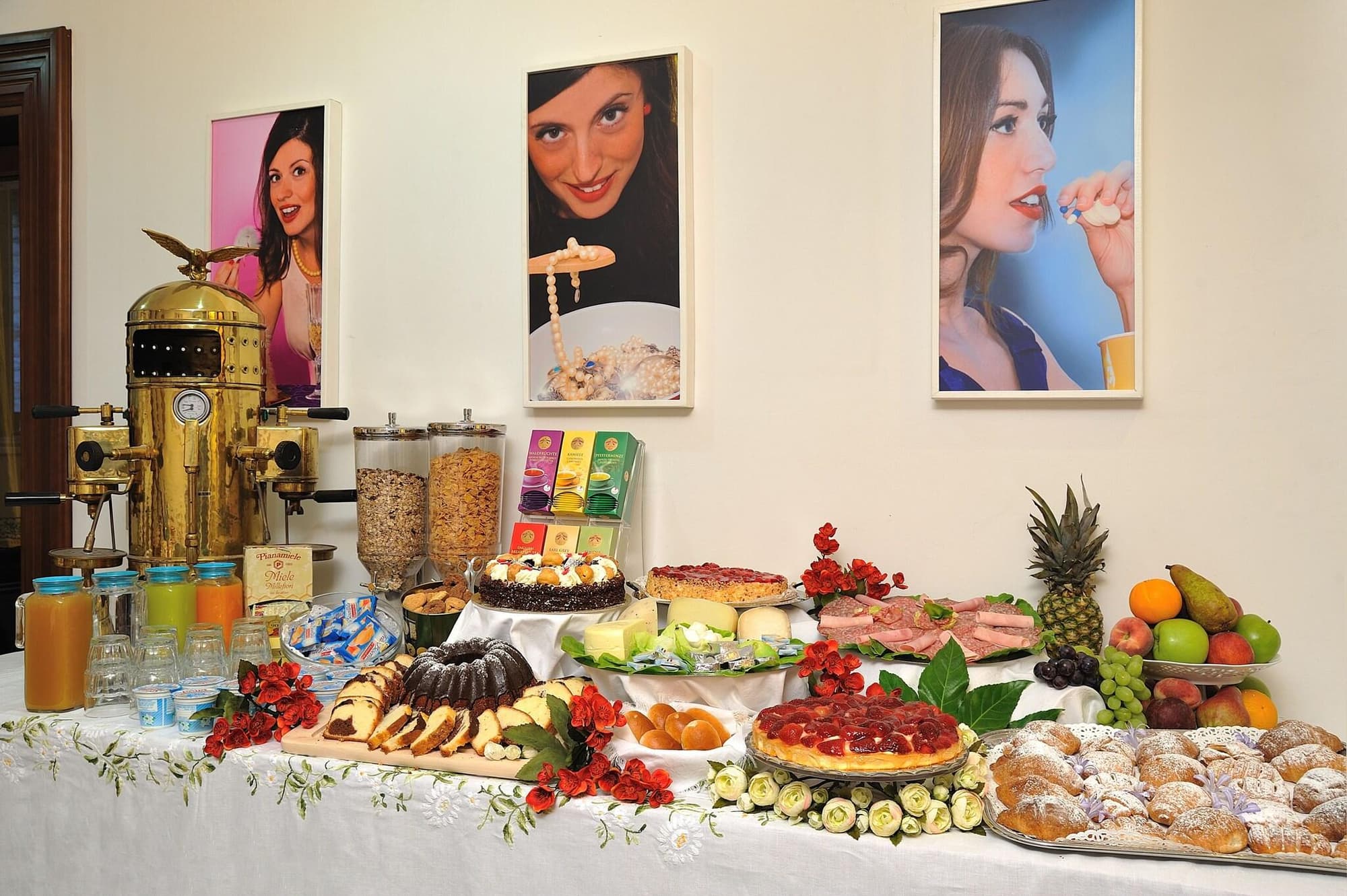 Hotel Raffaello, Restaurant