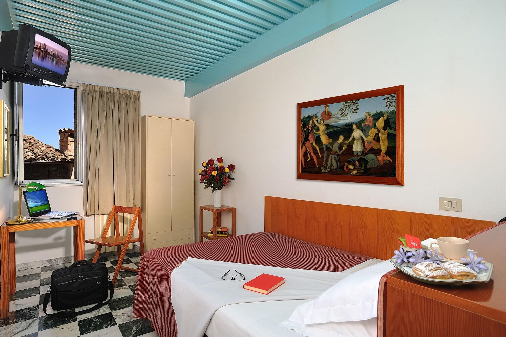 Hotel Raffaello, Room
