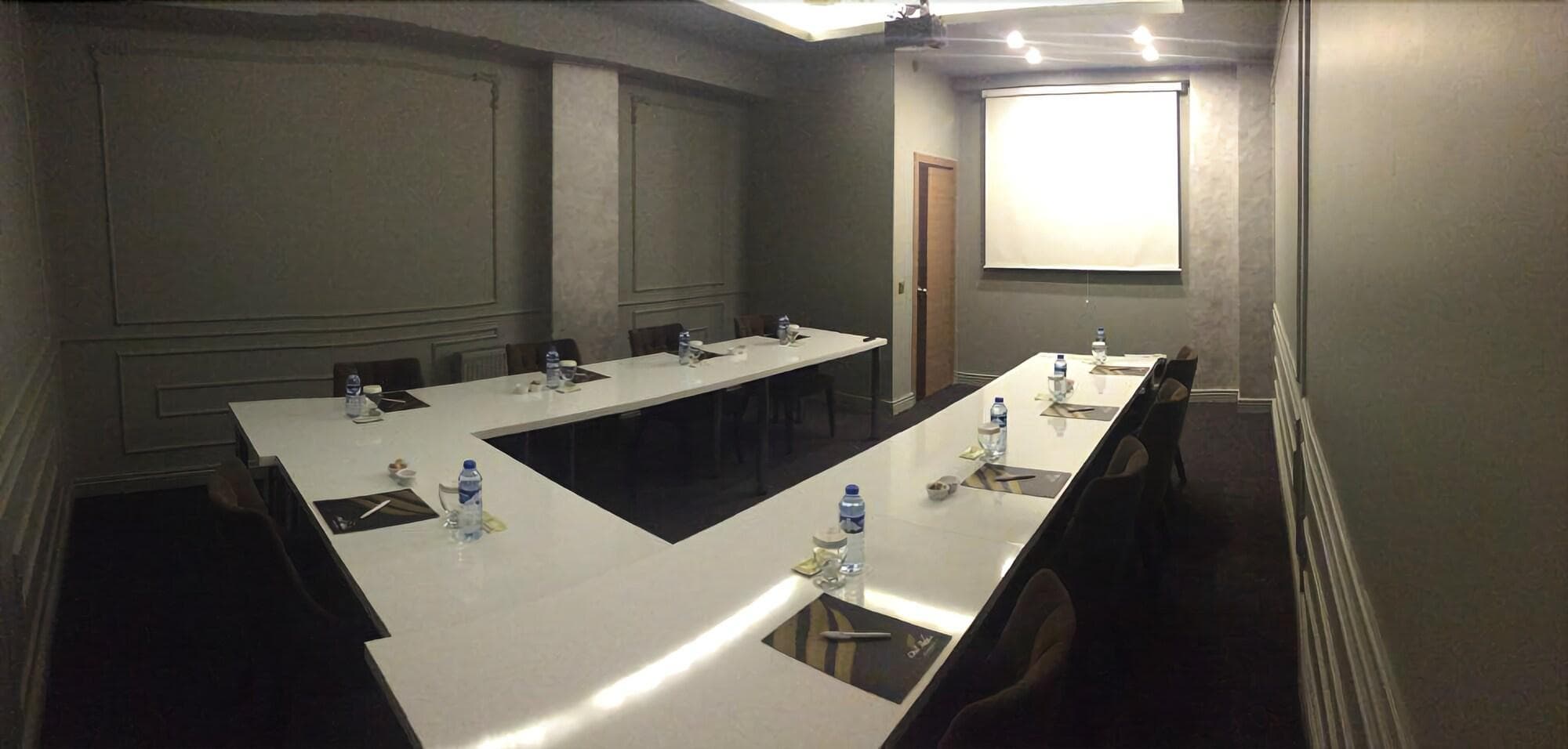 Hotel Zade, Conferences