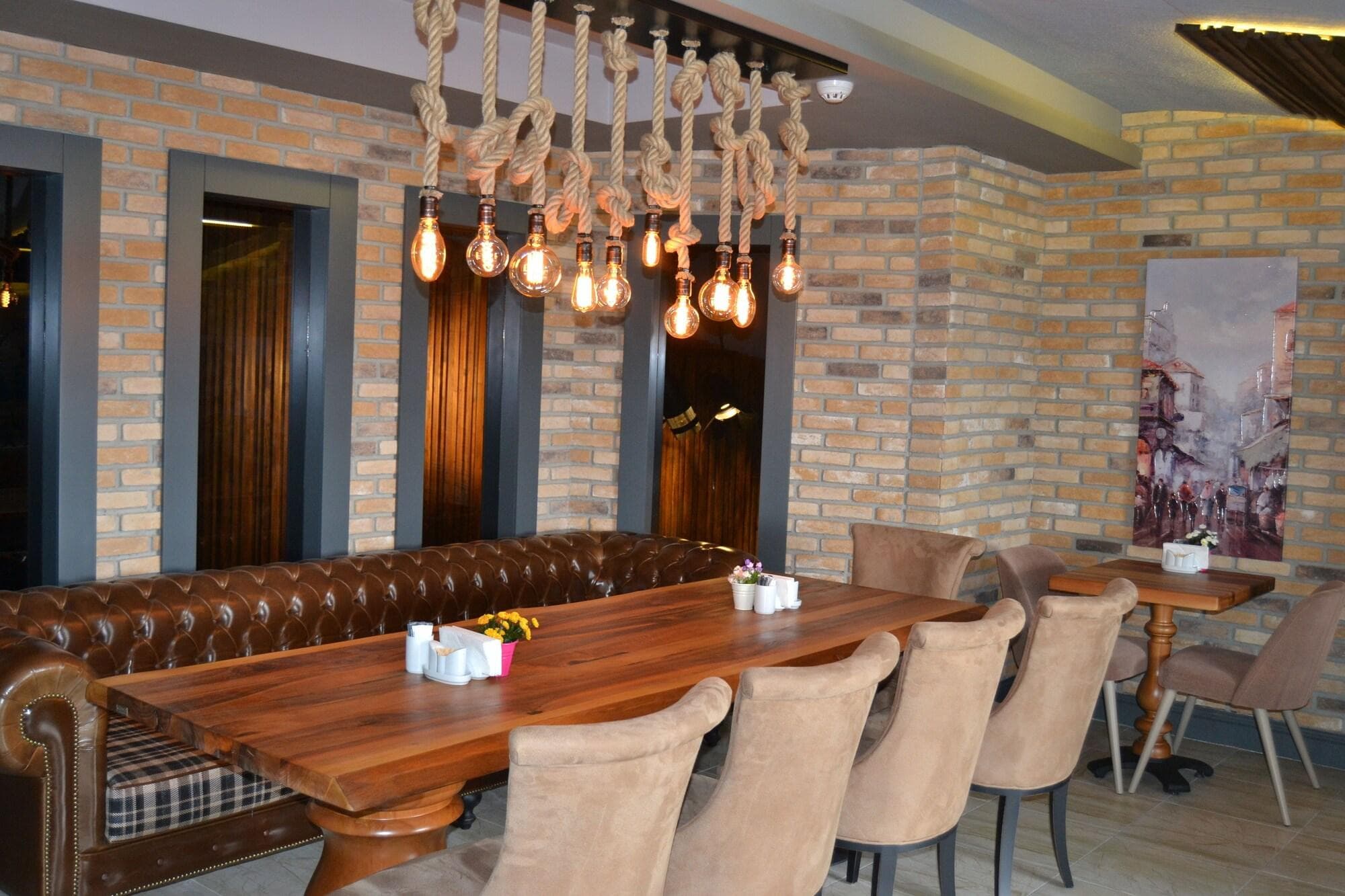 Hotel Zade, Restaurant