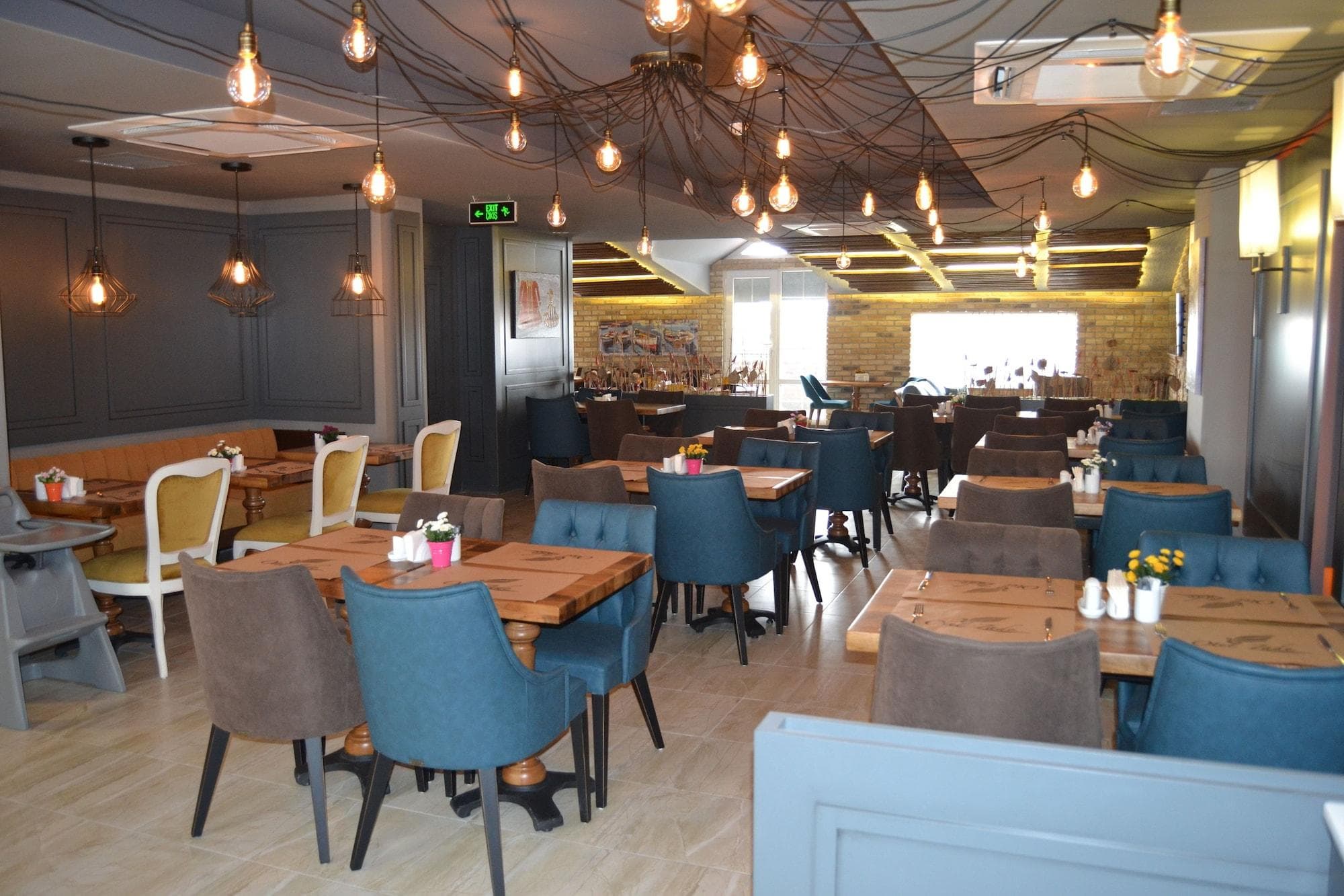 Hotel Zade, Restaurant