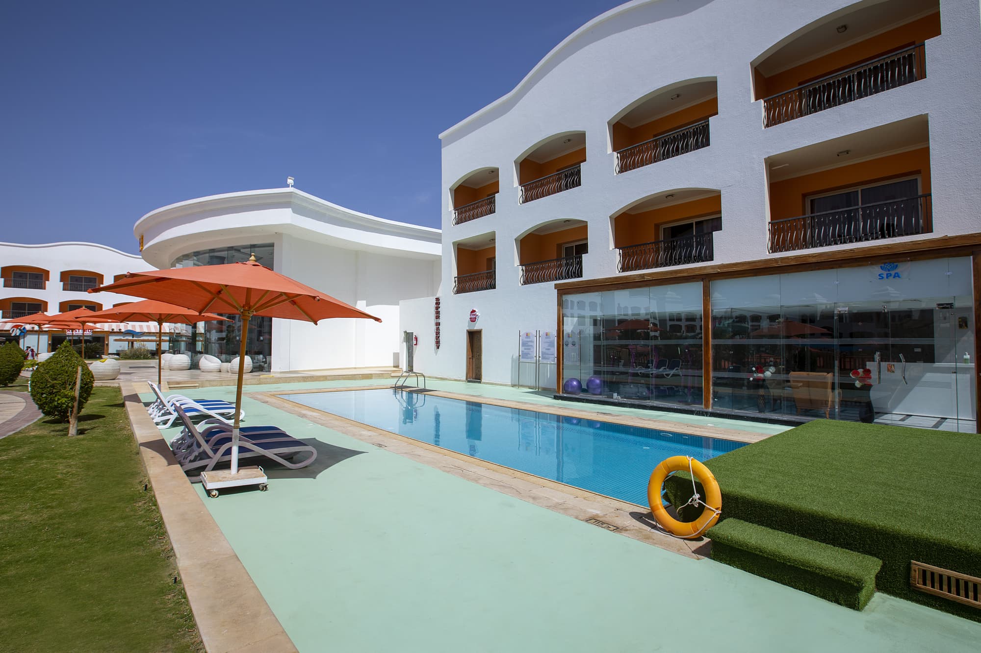 Naama Waves Hotel, Sports and Entertainment
