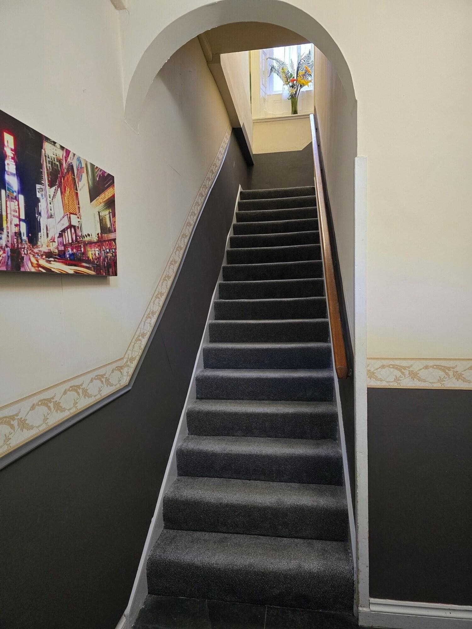 Claredon Hotel, Lobby