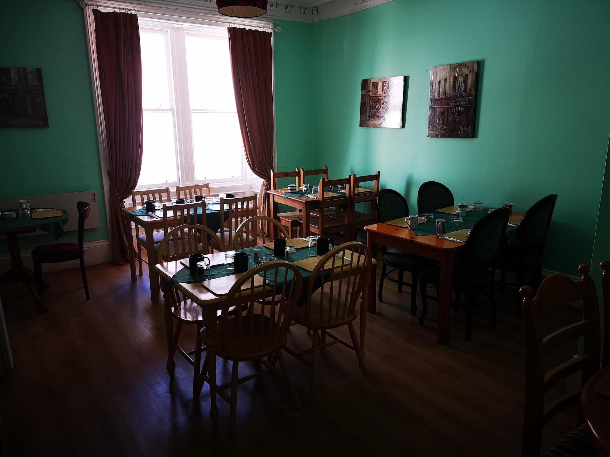 Claredon Hotel, Restaurant