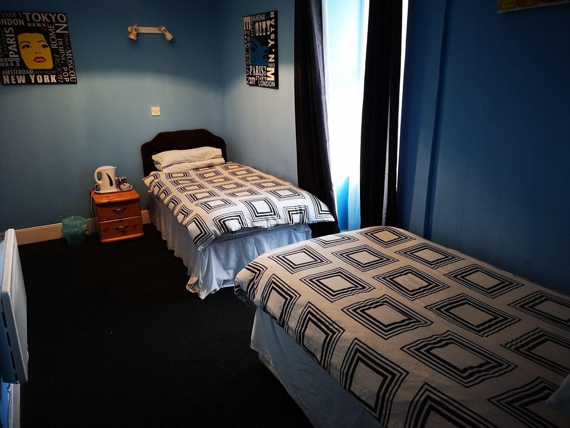 Claredon Hotel, Room