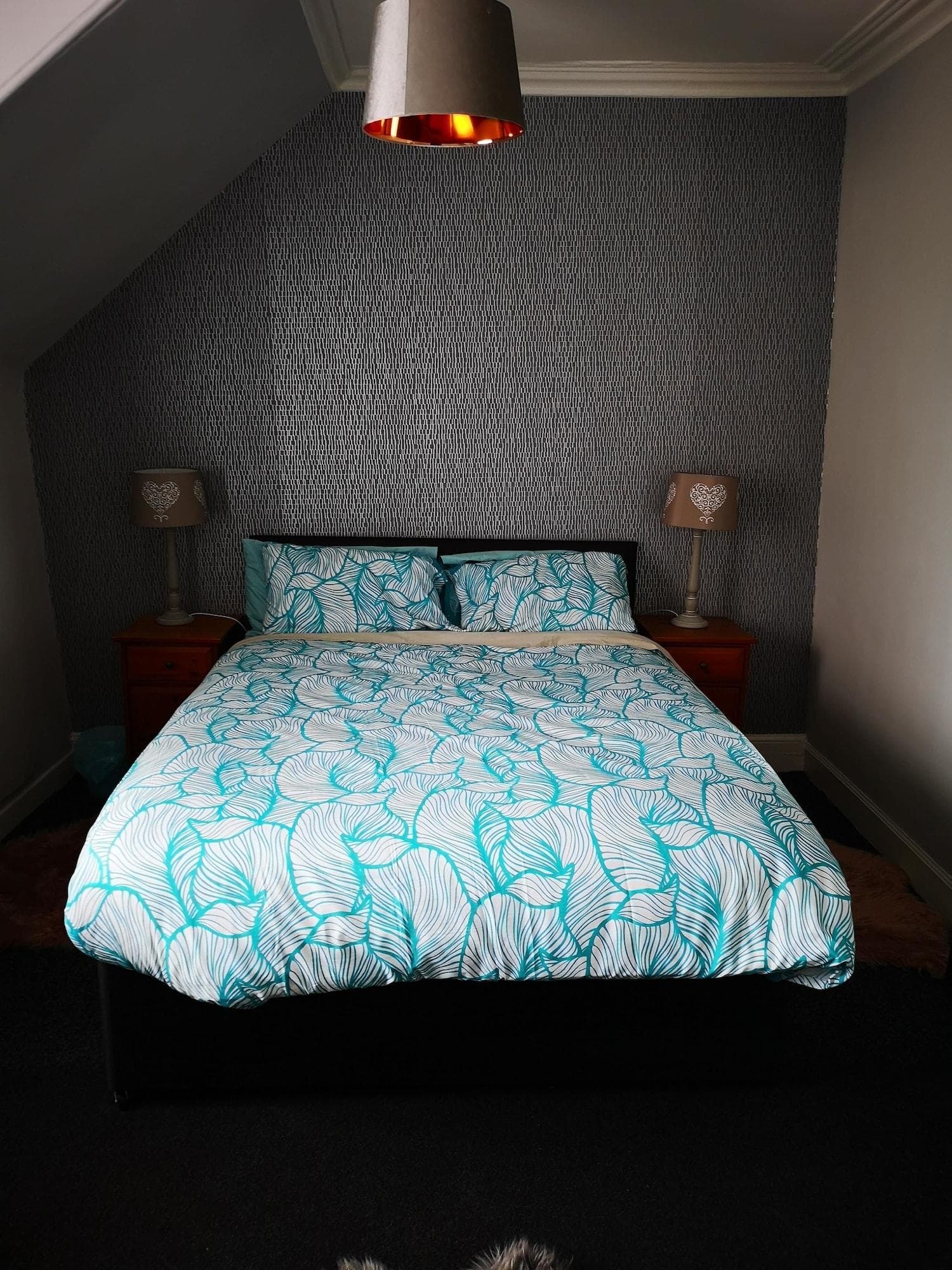 Claredon Hotel, Room