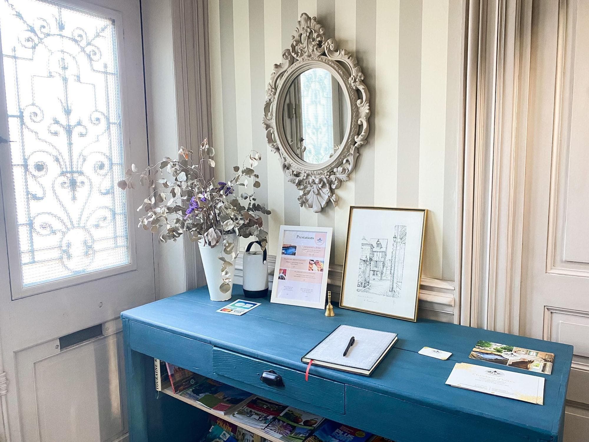 Closerie La Fontaine, Lobby