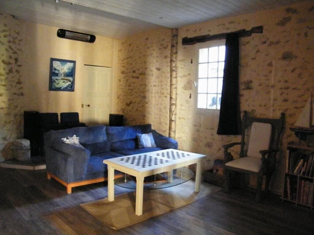 Closerie La Fontaine, Lobby